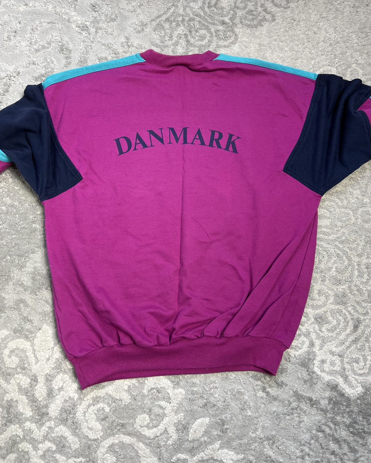 Adidas Adidas Big Logo Vintage 80's Danmark sweatshirt Size US L / EU 52-54 / 3 - 4 Thumbnail