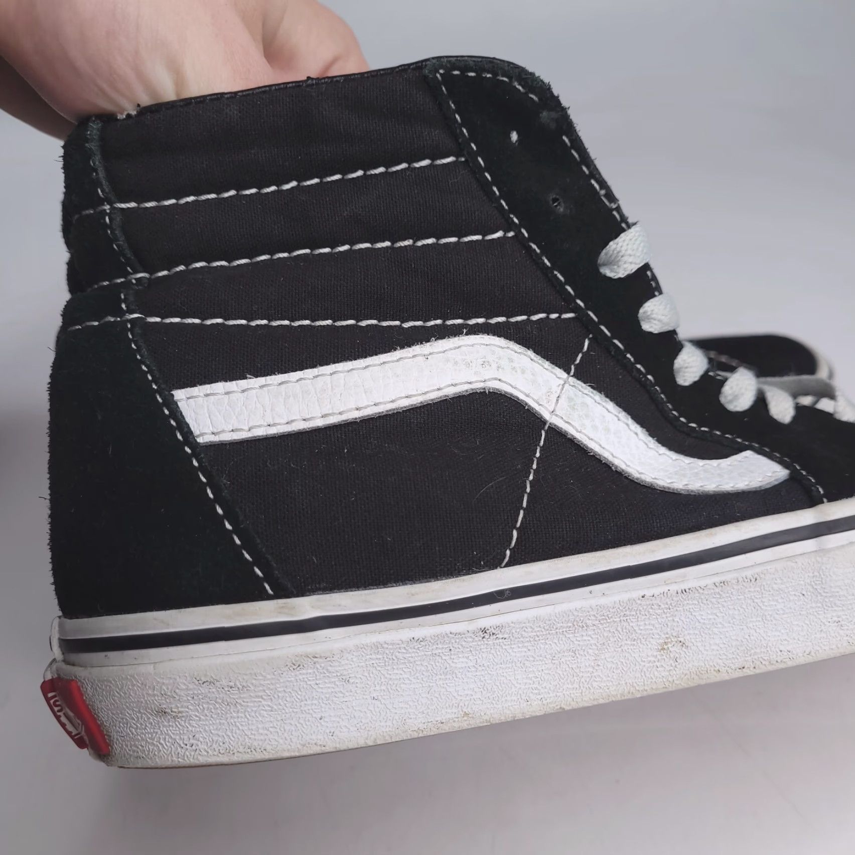 Vans **VANS Sk8 Hi Black Womens Shoes 7** User: VANS Sk8 Hi Black Womens Size 7 Shoes Size M / US 6-8 / IT 42-44 - 2 Thumbnail
