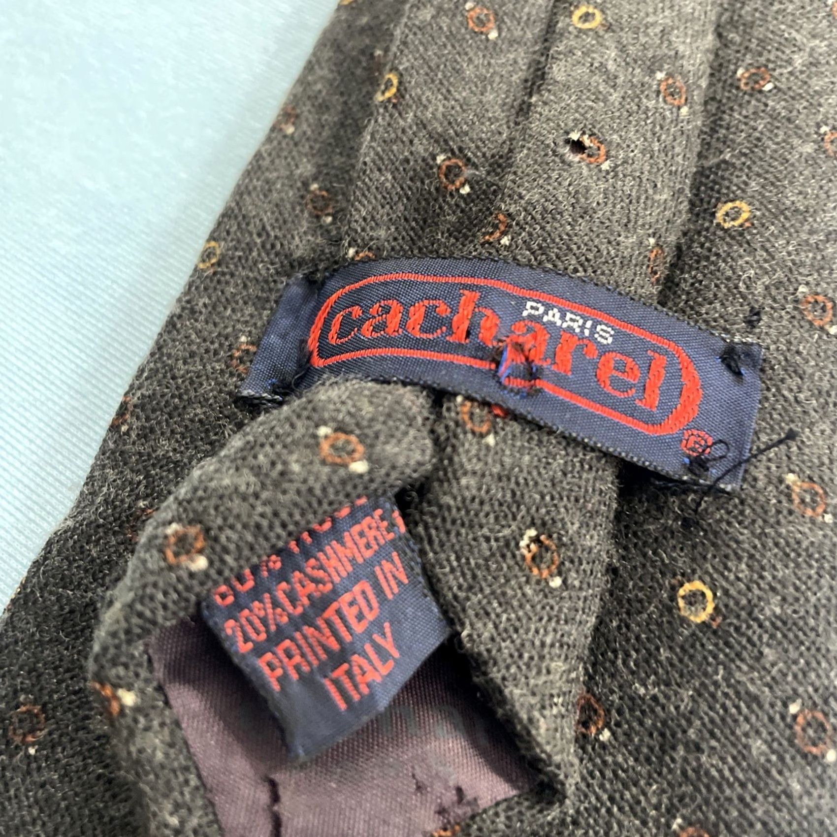 Cacharel VINTAGE Cacharel Paris Cashmere Wool Neck Tie Gray Dots 3.5x55 Macclesfield 2tone Vintage Men Tie Design Size ONE SIZE - 5 Thumbnail
