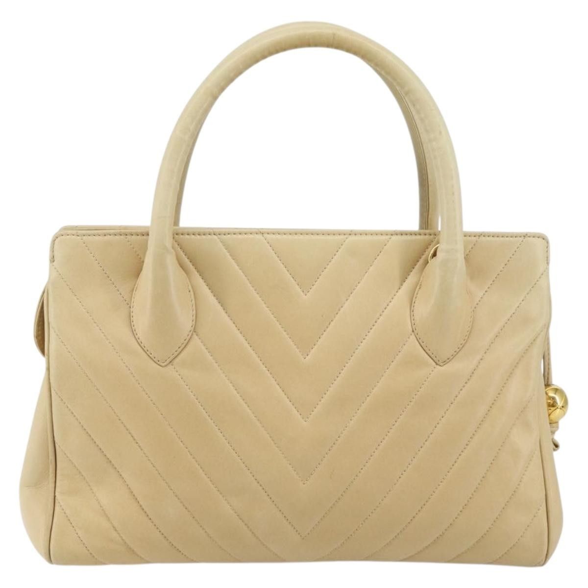 Chanel Chanel V Stitch Handbag Size ONE SIZE - 2 Thumbnail