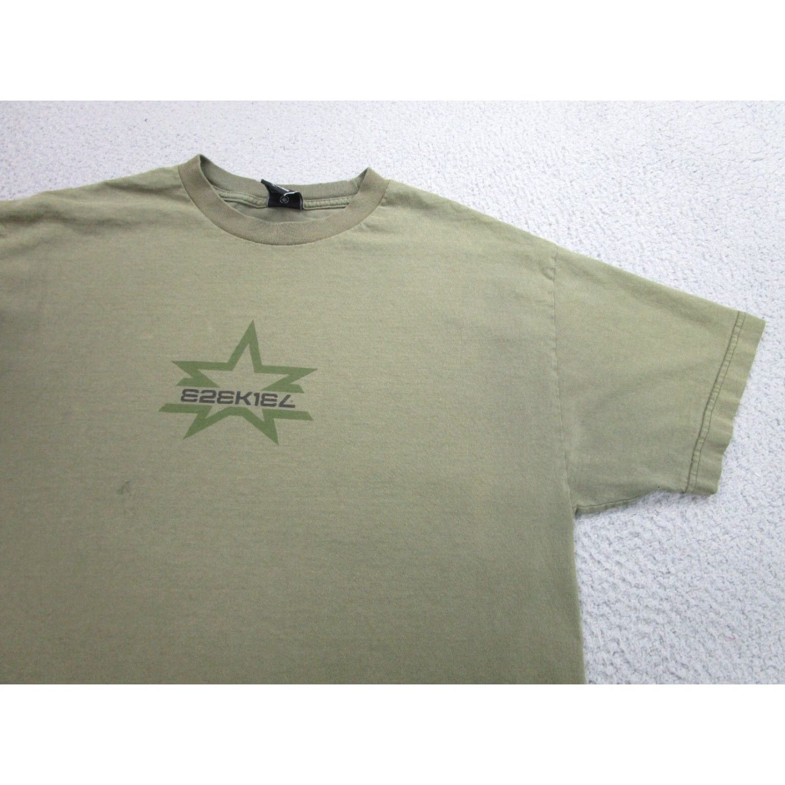 Vintage VINTAGE Ezekiel Shirt Mens L Green T-Shirt Crew Neck Short Sleeve USA Cotton Size US L / EU 52-54 / 3 - 2 Thumbnail