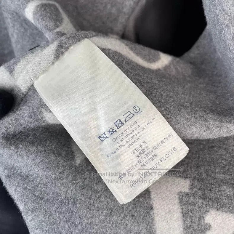 Louis Vuitton Louis Vuitton Long bathrobe coat in light grey with full p Size 4XL / US 24-26 - 6 Thumbnail
