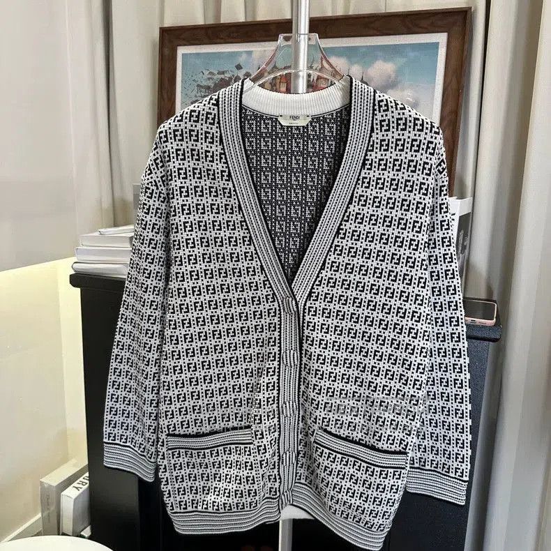 Fendi Fendi Monogram Knit Cardigan. Size M / US 6-8 / IT 42-44 - 1 Thumbnail