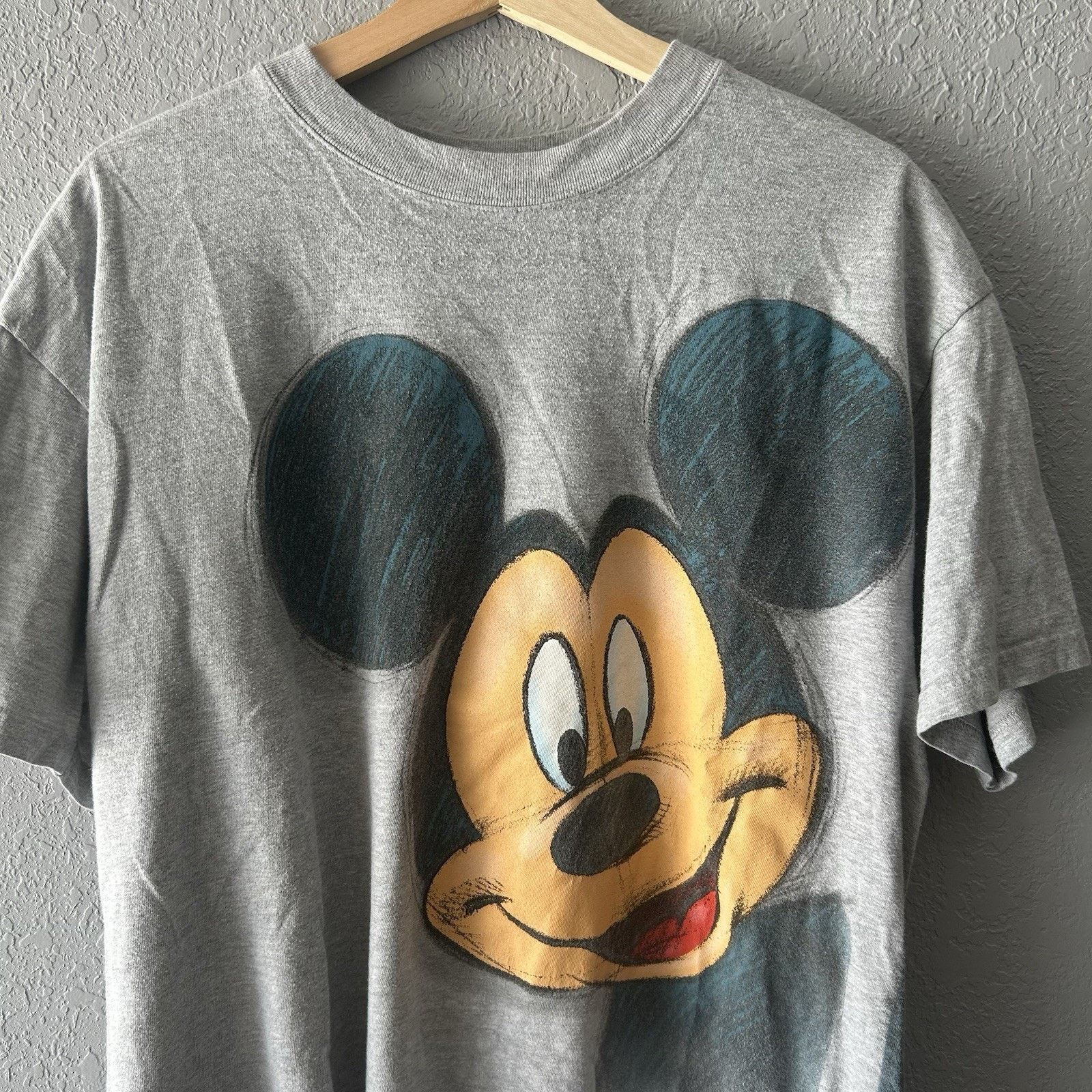 Disney 2000’s Disneyland Mickey Mouse Tshirt Men’s Large Big Head C Size US L / EU 52-54 / 3 - 2 Thumbnail