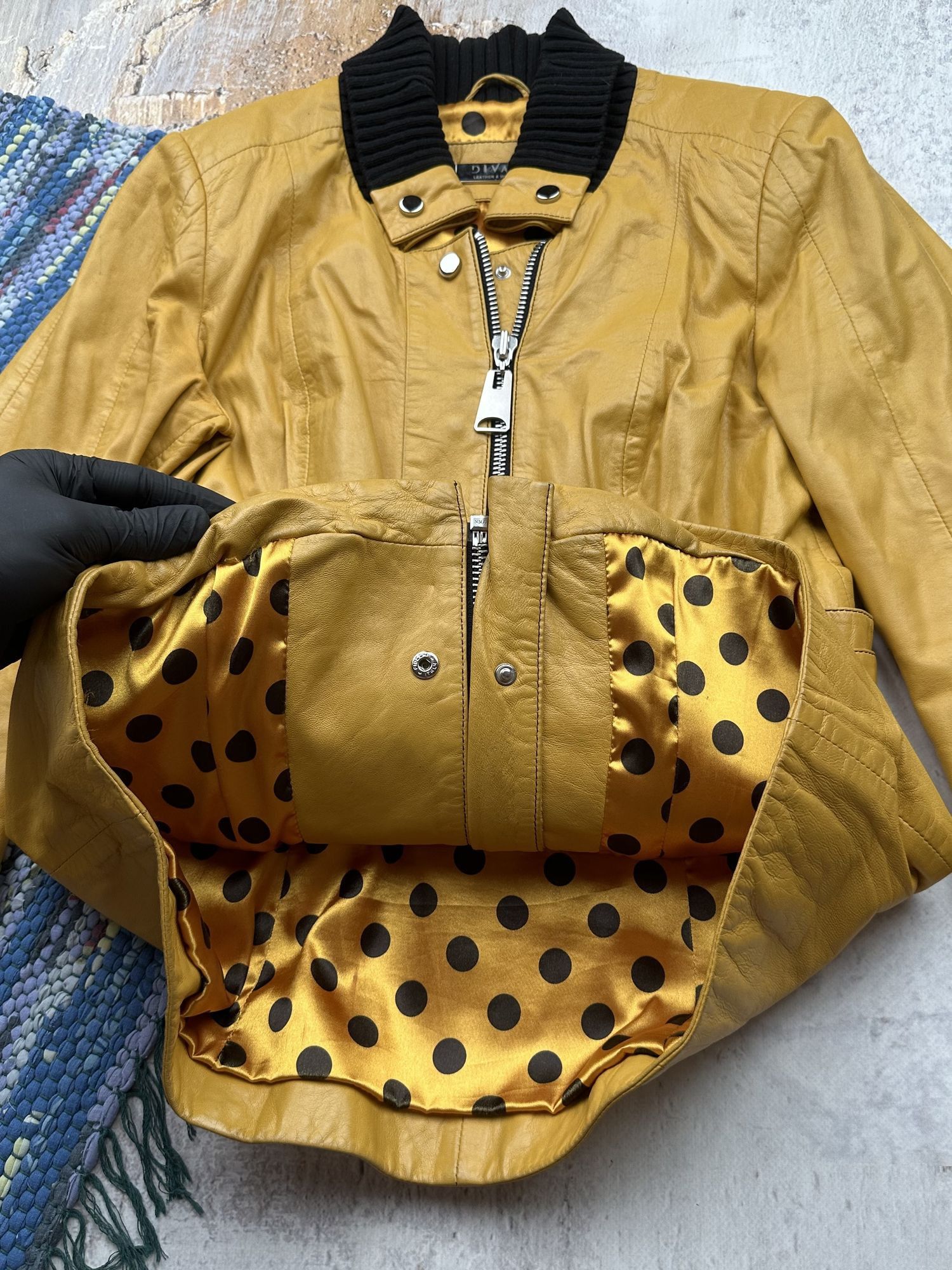 Vintage Vintage Leather Jacket With Bondage A472D15(245) Size M / US 6-8 / IT 42-44 - 4 Thumbnail