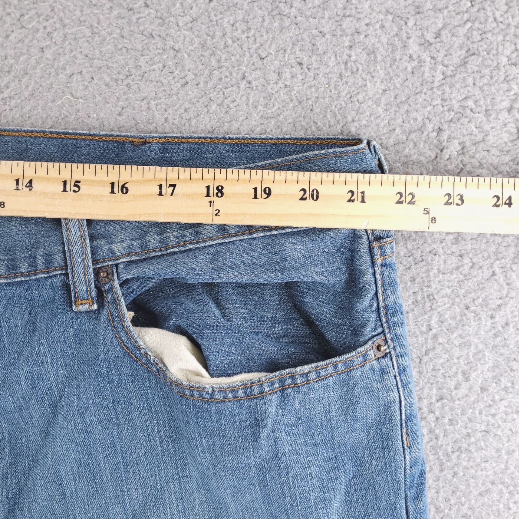 Levi's Levi's Jeans Mens 42x30 Blue 559 Relaxed Straight Fit Regular Waist 42 Inseam 30 Color Blue Size US 42 / EU 58 - 7 Thumbnail