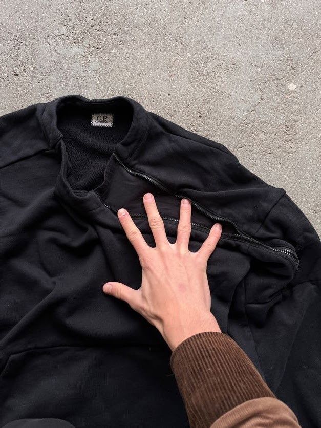 C.P. Company C.P. Company black zip hoodie archive Size US L / EU 52-54 / 3 - 2 Thumbnail