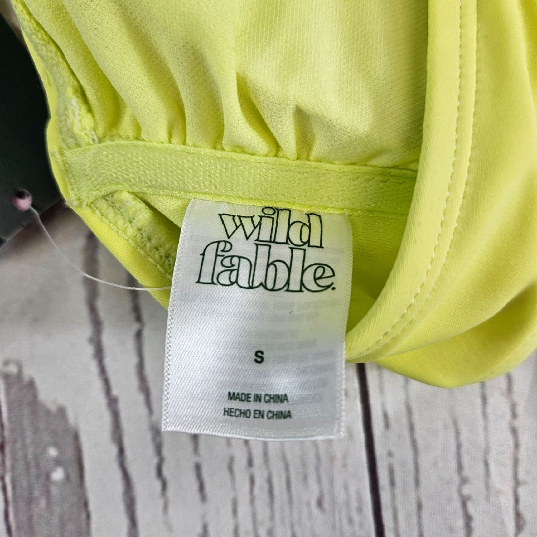 Vintage VINTAGE? no. Wild Fable Bikini Top S Womens Neon Yellow — Bikini Top Womens S Yellow Neon Wild Fable Swim Top Size S / US 4 / IT 40 - 4 Thumbnail
