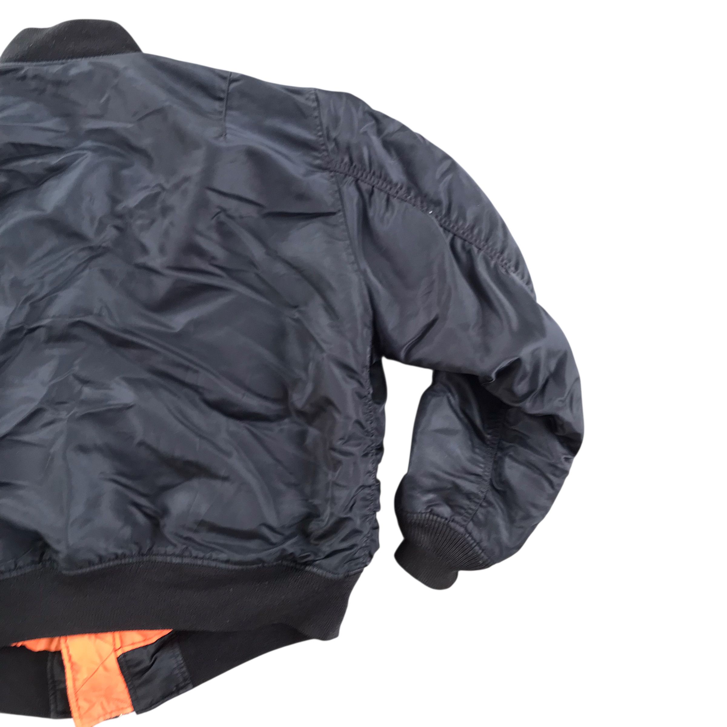 Uniqlo Vintage Uniqlo MA 1 Bomber Jacket Size US M / EU 48-50 / 2 - 7 Thumbnail