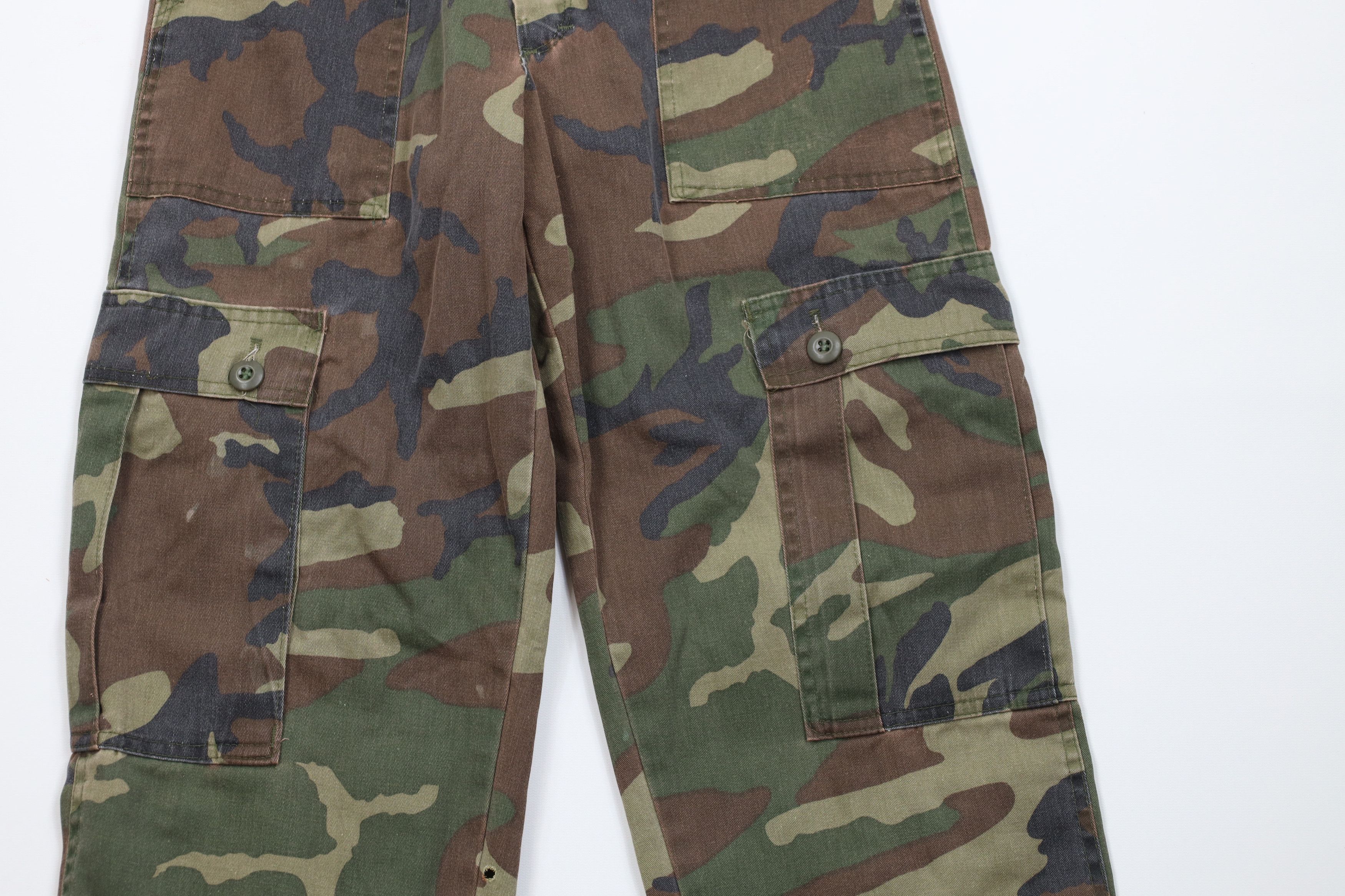 Vintage Vintage 70s Streetwear Camouflage Utility Cargo Pants USA Size US 29 - 3 Thumbnail