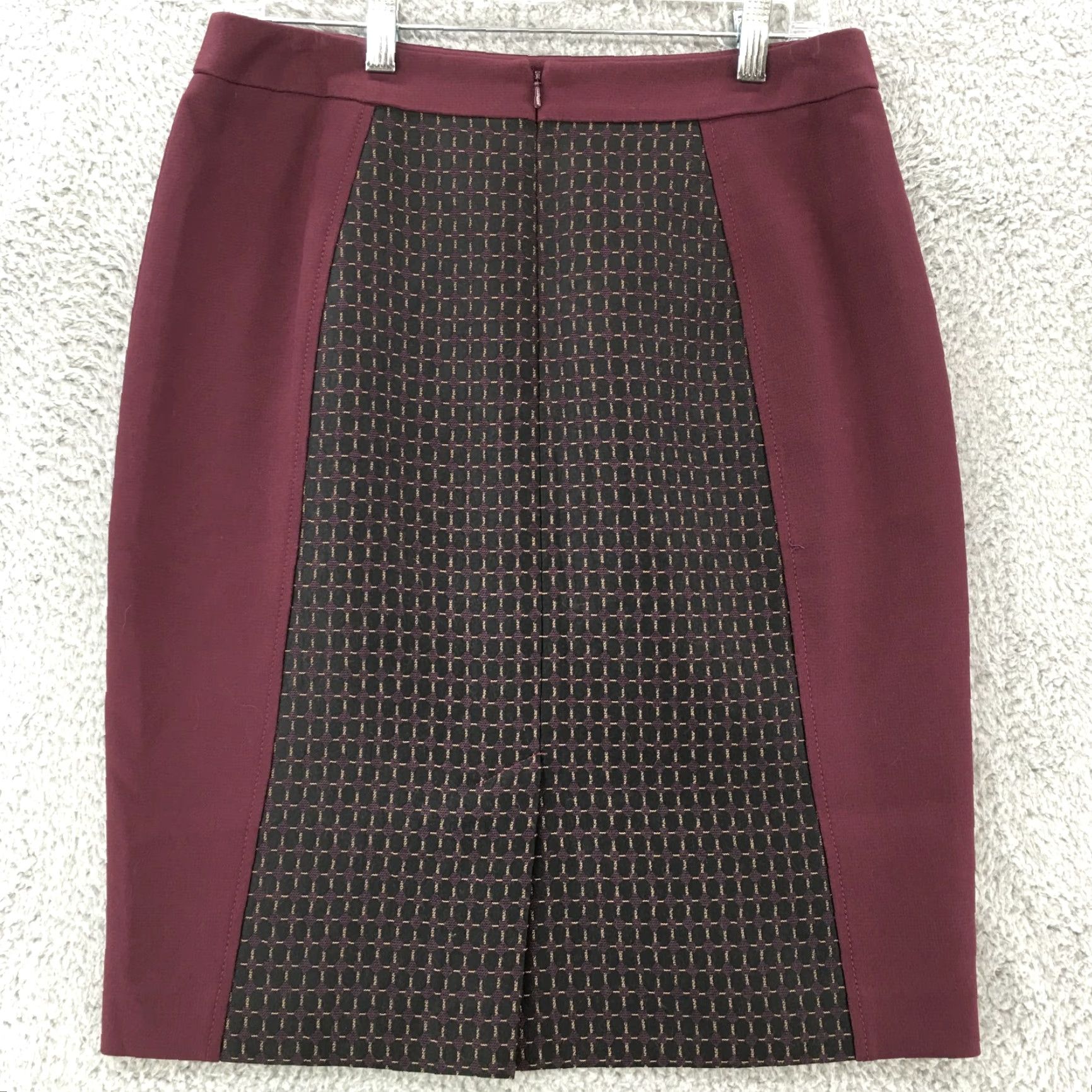 Vintage Halogen Skirt Womens 8 Purple Knee Length Flat Front Straight & Pencil Casual Everyday Size 30" / US 8 / IT 44 - 5 Thumbnail