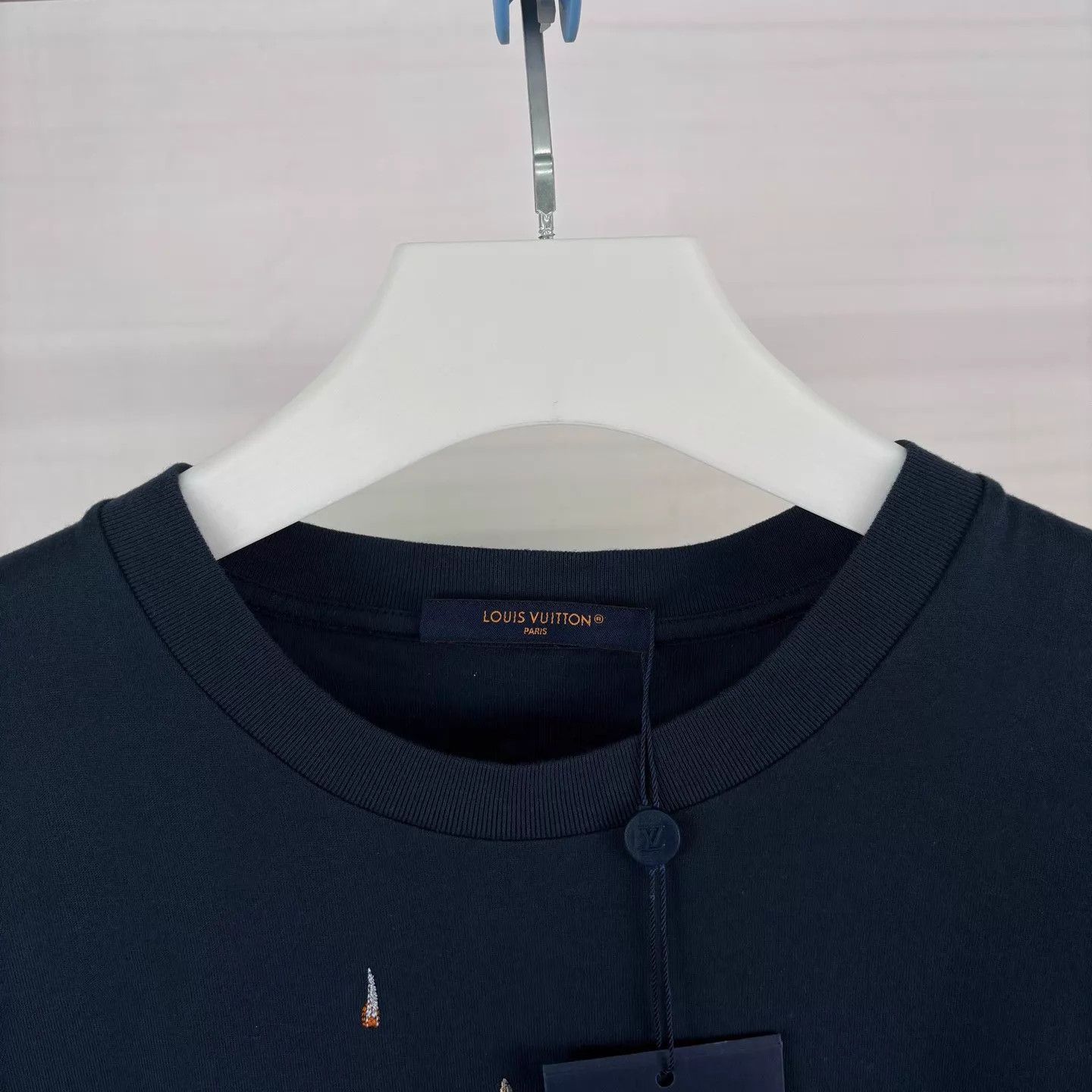 Louis Vuitton LV Sailboat Embroidered Logo Short Sleeve Tee L new unused Size US L / EU 52-54 / 3 - 3 Thumbnail