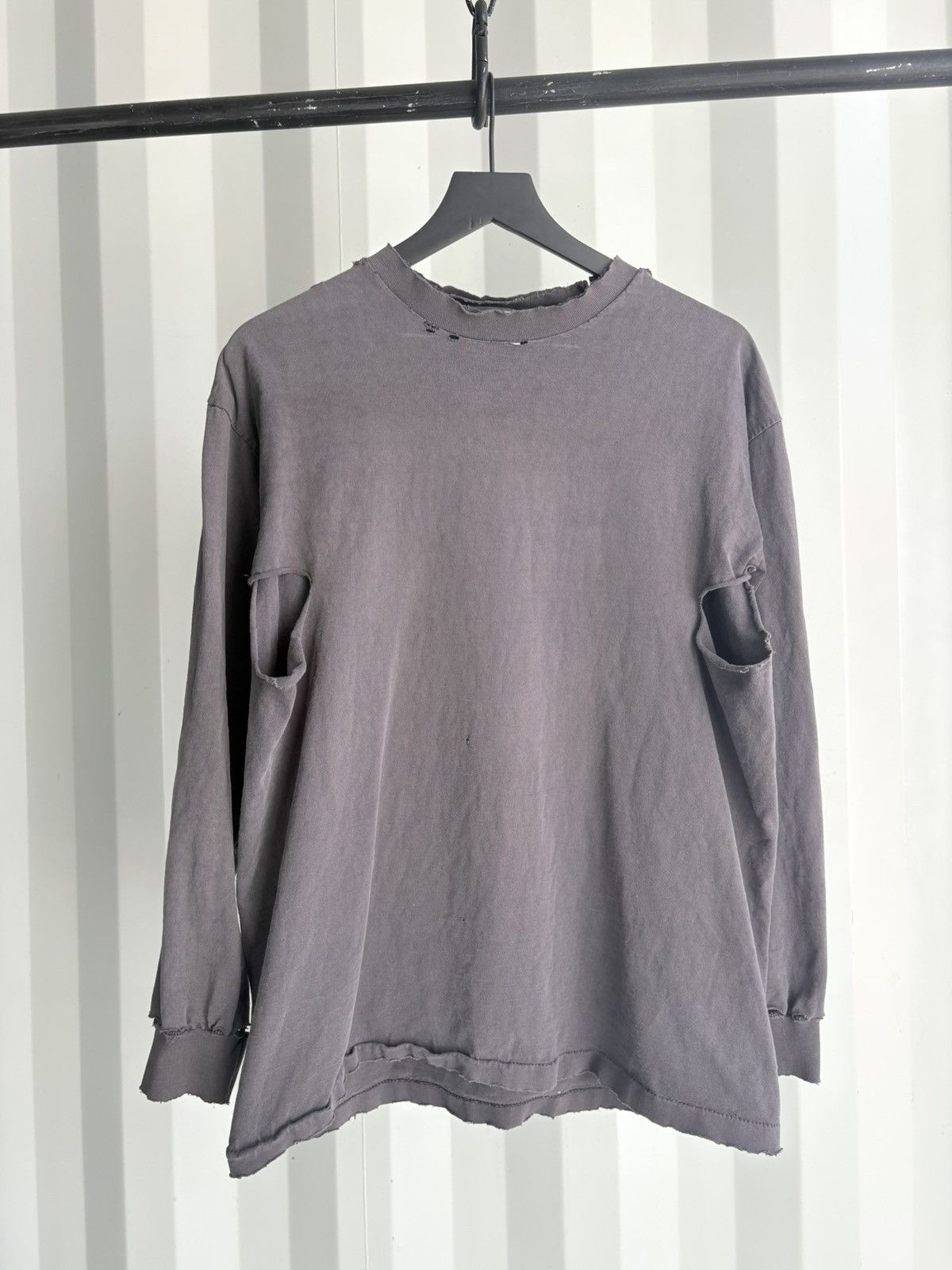 Vintage Thrashed Sun Faded Distressed Shirt ERD GRUNGE Band Tee Size US XL / EU 56 / 4 - 2 Thumbnail