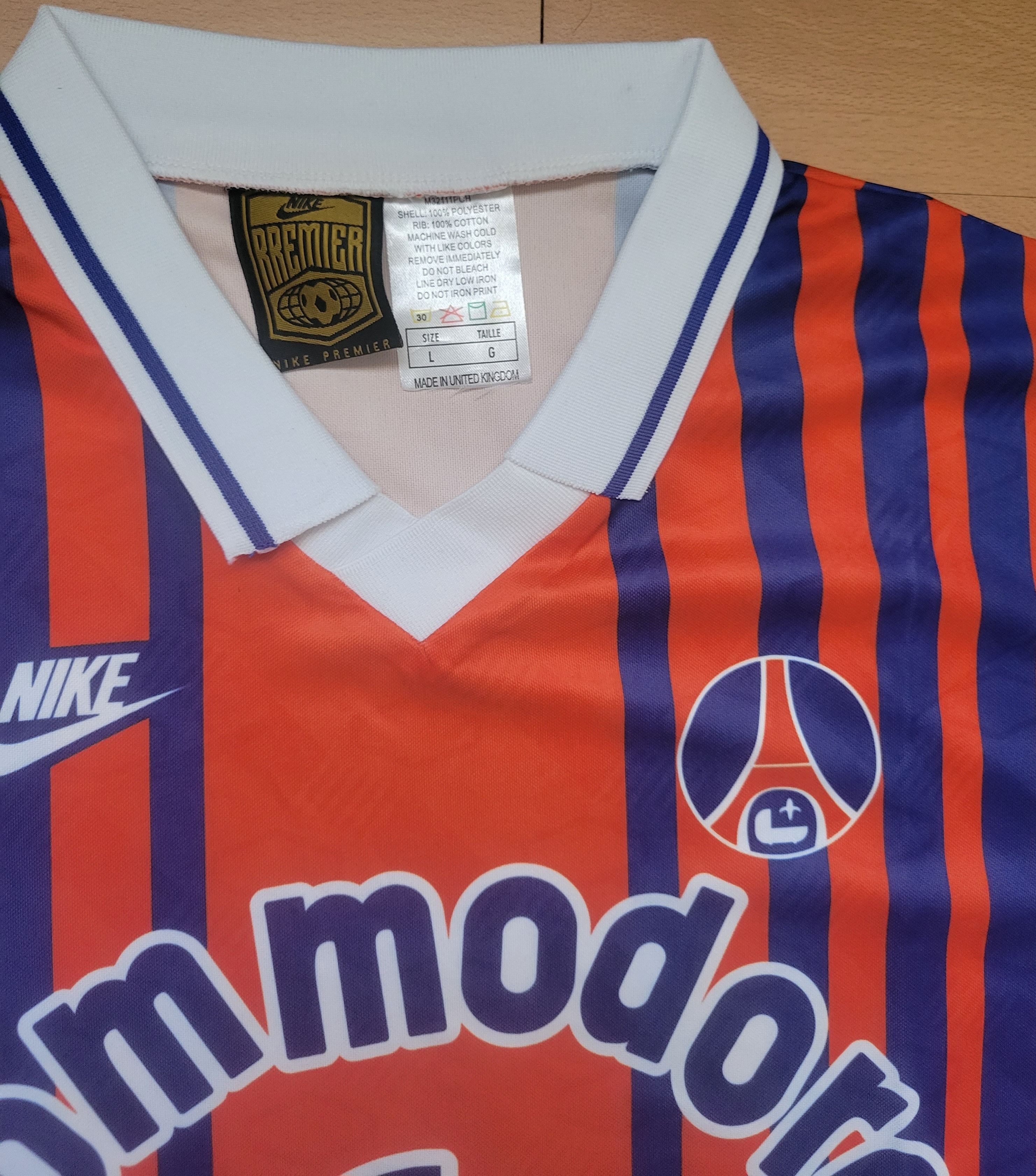 Other Paris S.G. 1993/1994 Vintage Soccer Jersey trikot camiseta Size US L / EU 52-54 / 3 - 5 Thumbnail