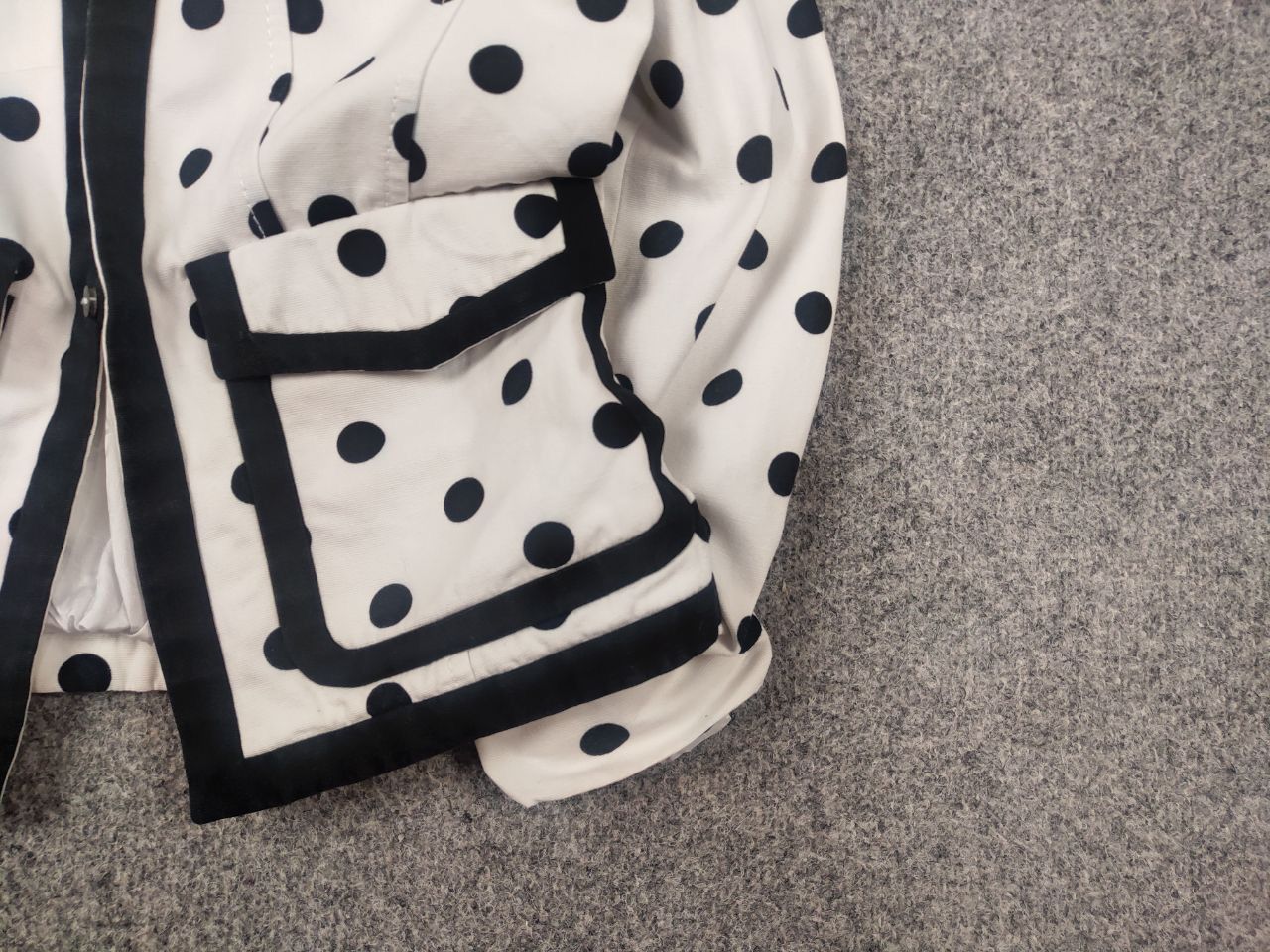Valentino Valentino Roman Vintage Blazer jacket white black polka dots Size M / US 6-8 / IT 42-44 - 6 Thumbnail