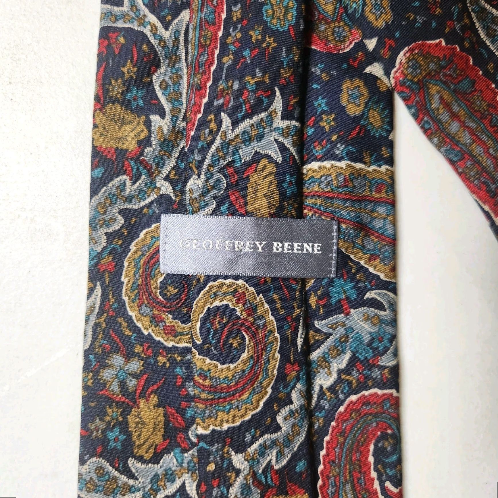 Geoffrey Beene Geoffrey Beene Navy Multicolor Paisley/Floral 100% Silk Tie Mens Tie Width 3 1/2" Length 57" Size ONE SIZE - 3 Thumbnail