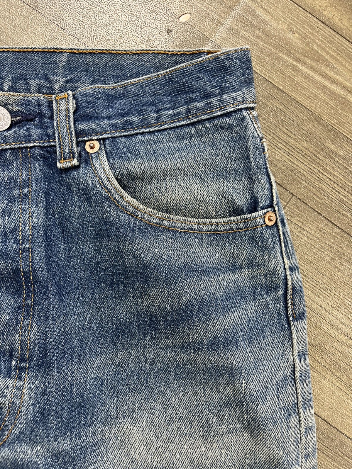 Levi's Vintage Clothing 🇺🇸1990s Vintage Levis 501 31x36 Straight Leg Blue Jeans Size US 30 / EU 46 - 7 Thumbnail