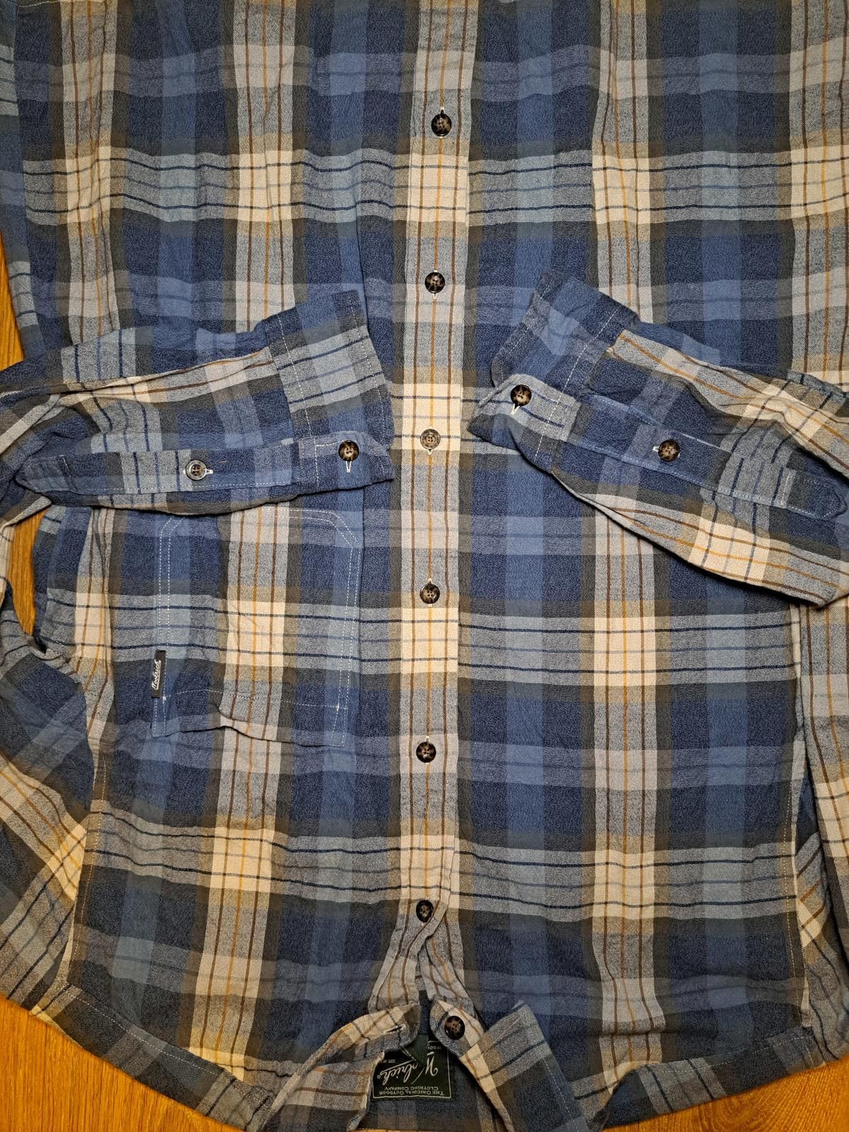 Woolrich Woolen Mills Woolrich Flannel Button Down Shirt Mens Large Plaid Blue Size US L / EU 52-54 / 3 - 6 Thumbnail