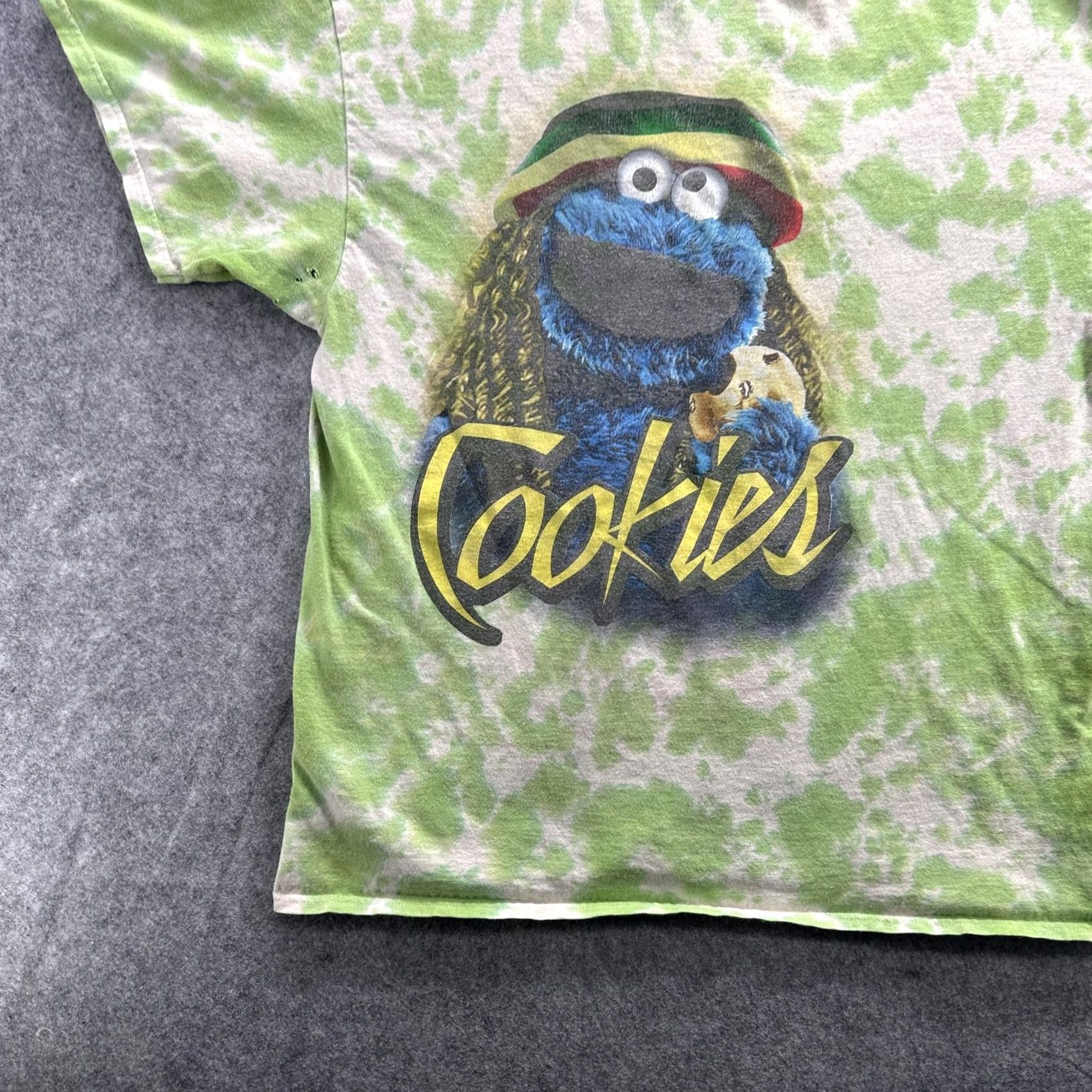 Vintage Sesame Street Shirt Mens Large Green Tie Dye Graphic Tee Cookie Monster Rasta Size US L / EU 52-54 / 3 - 3 Thumbnail