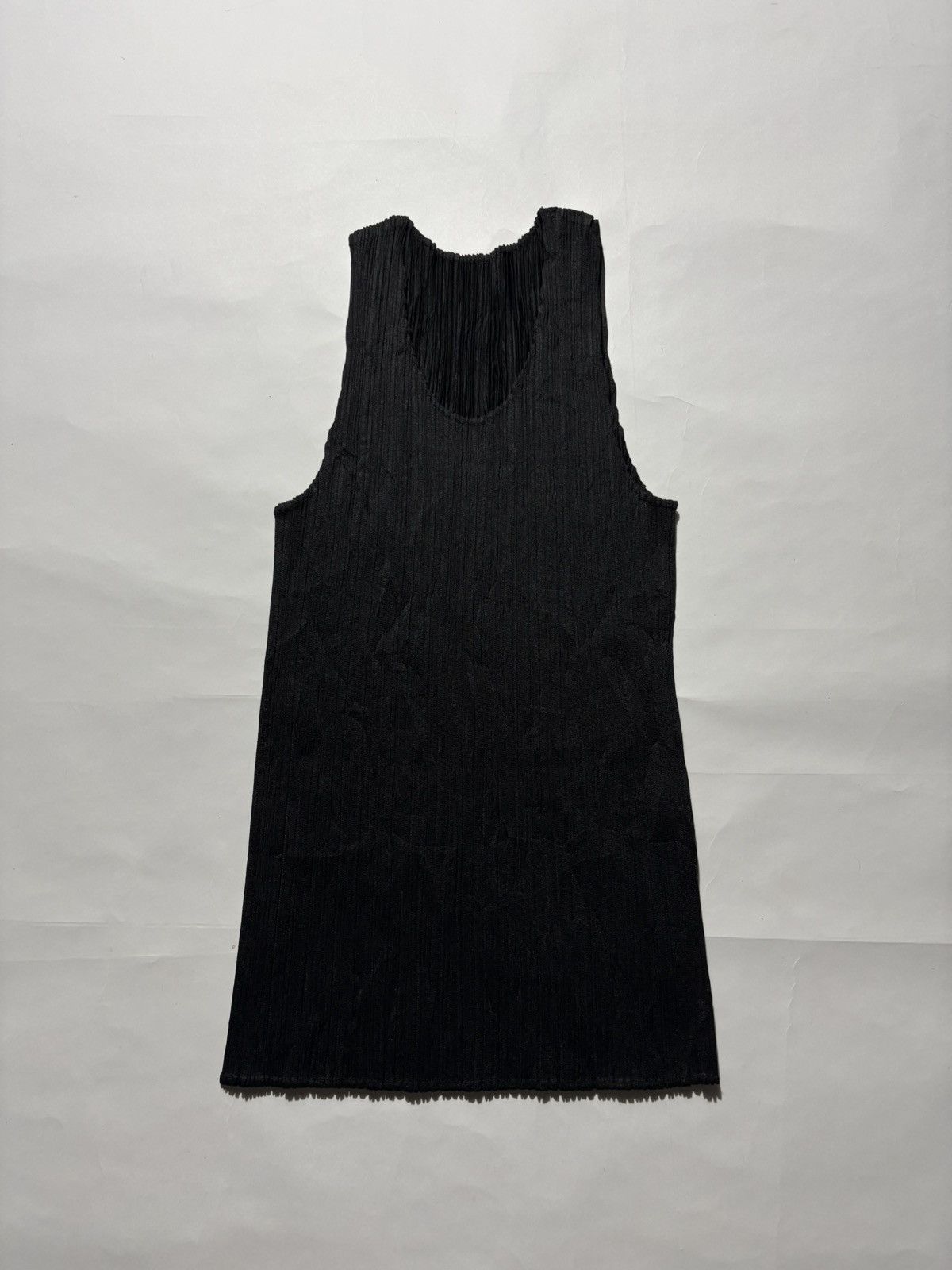 Pleats Please Issey Miyake PLEATS PLEASE ISSEY MIYAKE PLEATED TANK TOP Size ONE SIZE - 1 Thumbnail