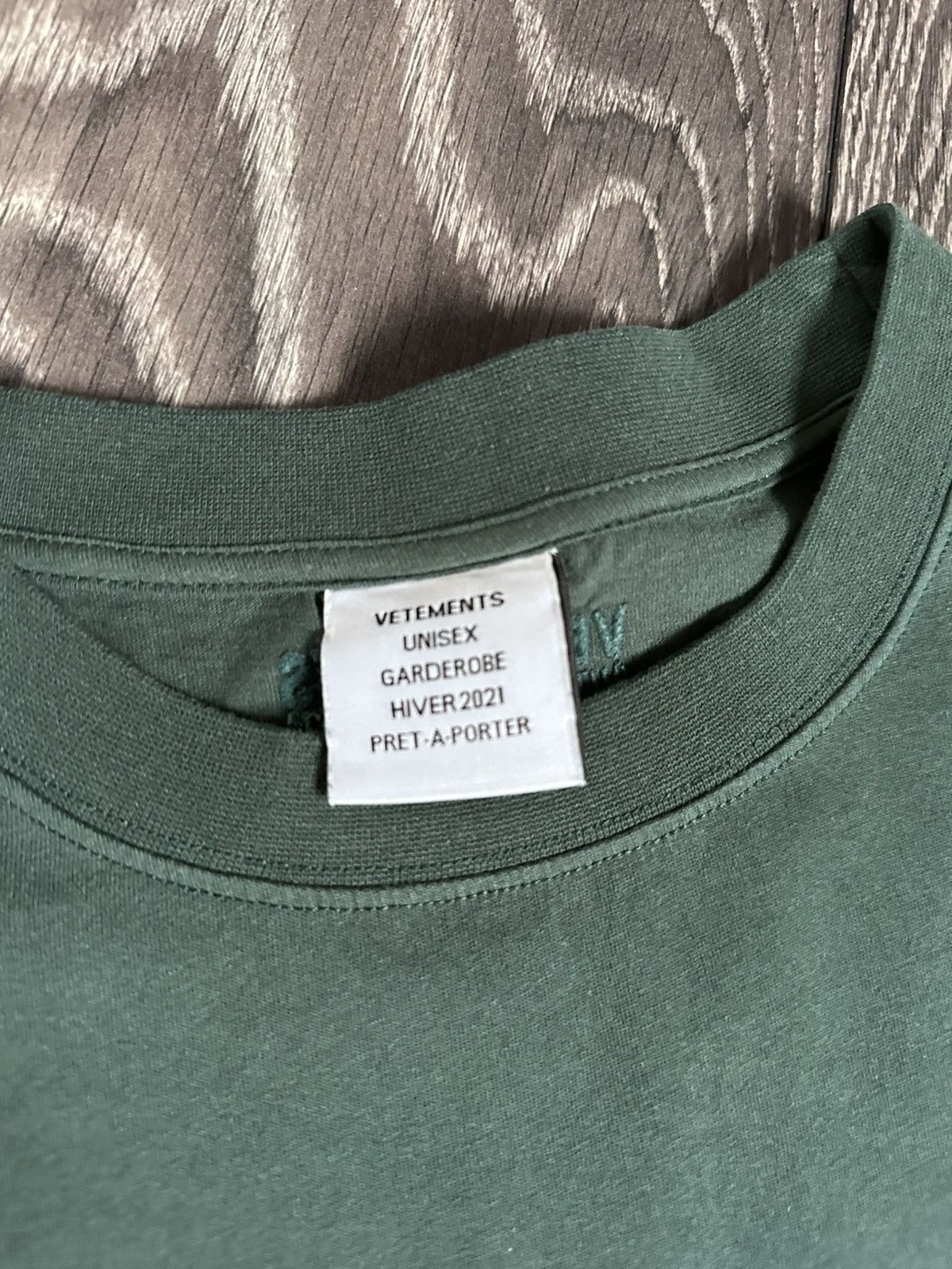 Vetements vetements aw21 polizei oversized tshirt forest green Size US L / EU 52-54 / 3 - 3 Thumbnail