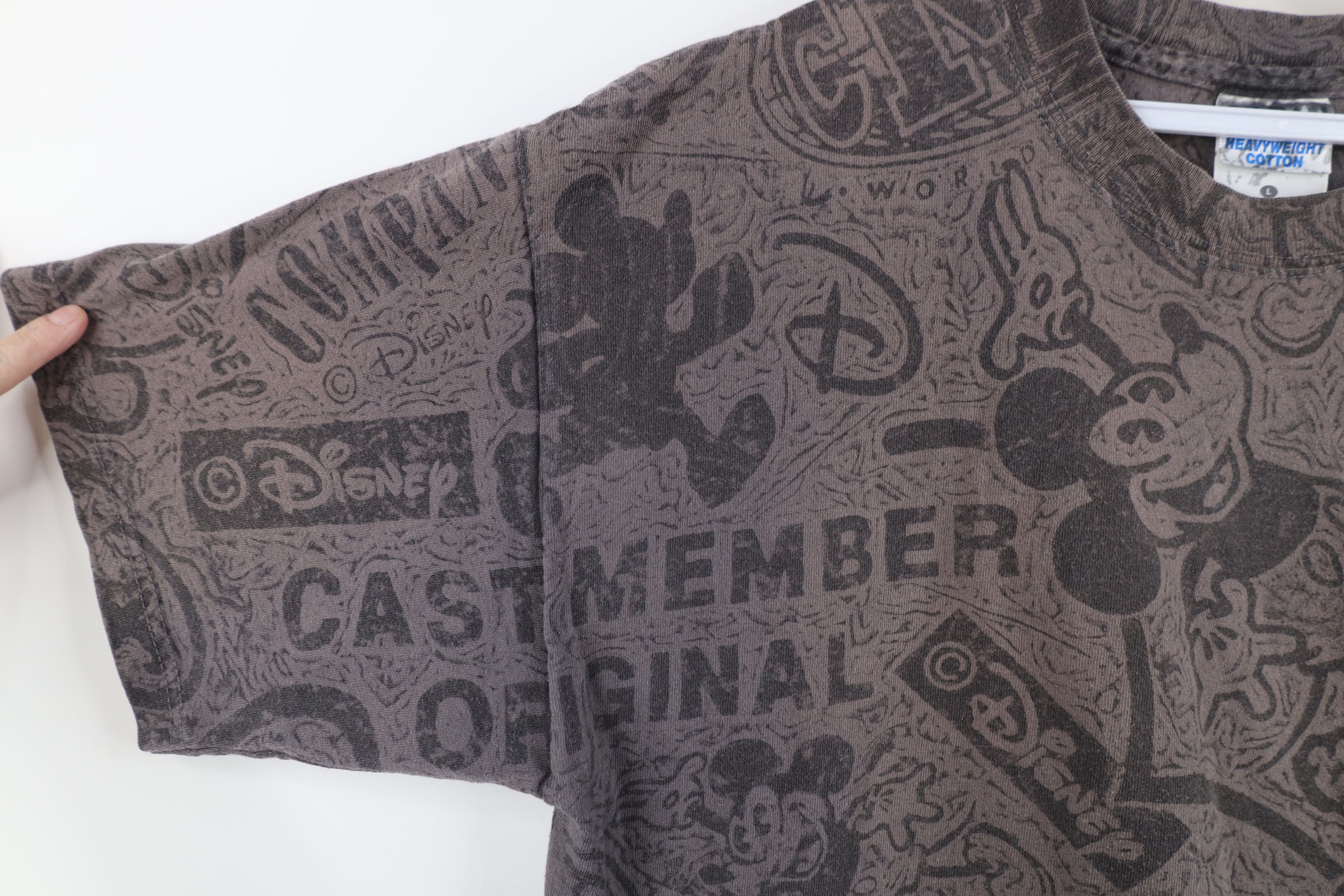 Disney Vintage 90s Disney Original All Over Print Employee T-Shirt Size US L / EU 52-54 / 3 - 5 Thumbnail