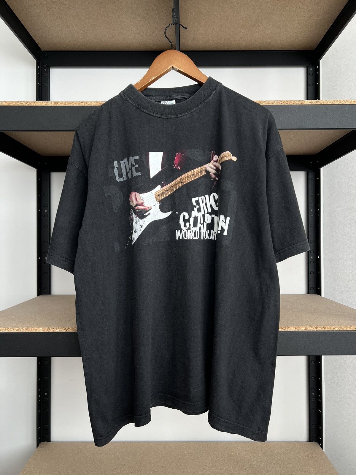 Band Tees Vintage 1998 Eric Clapton Live World Tour Black T-shirt Size US XL / EU 56 / 4 - 3 Thumbnail
