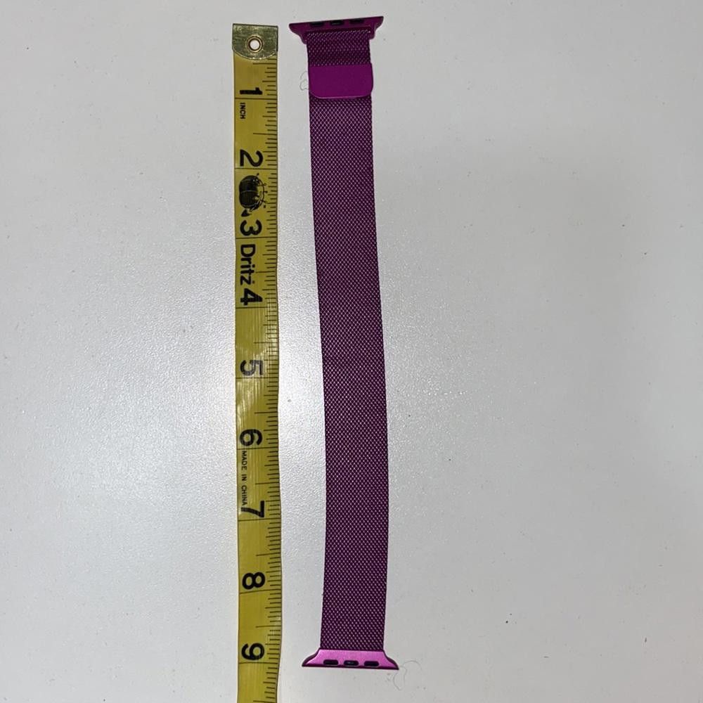 Designer \NWOT Purple Magnetic Apple Watch Wristband 38mm/42mm Size ONE SIZE - 6 Thumbnail