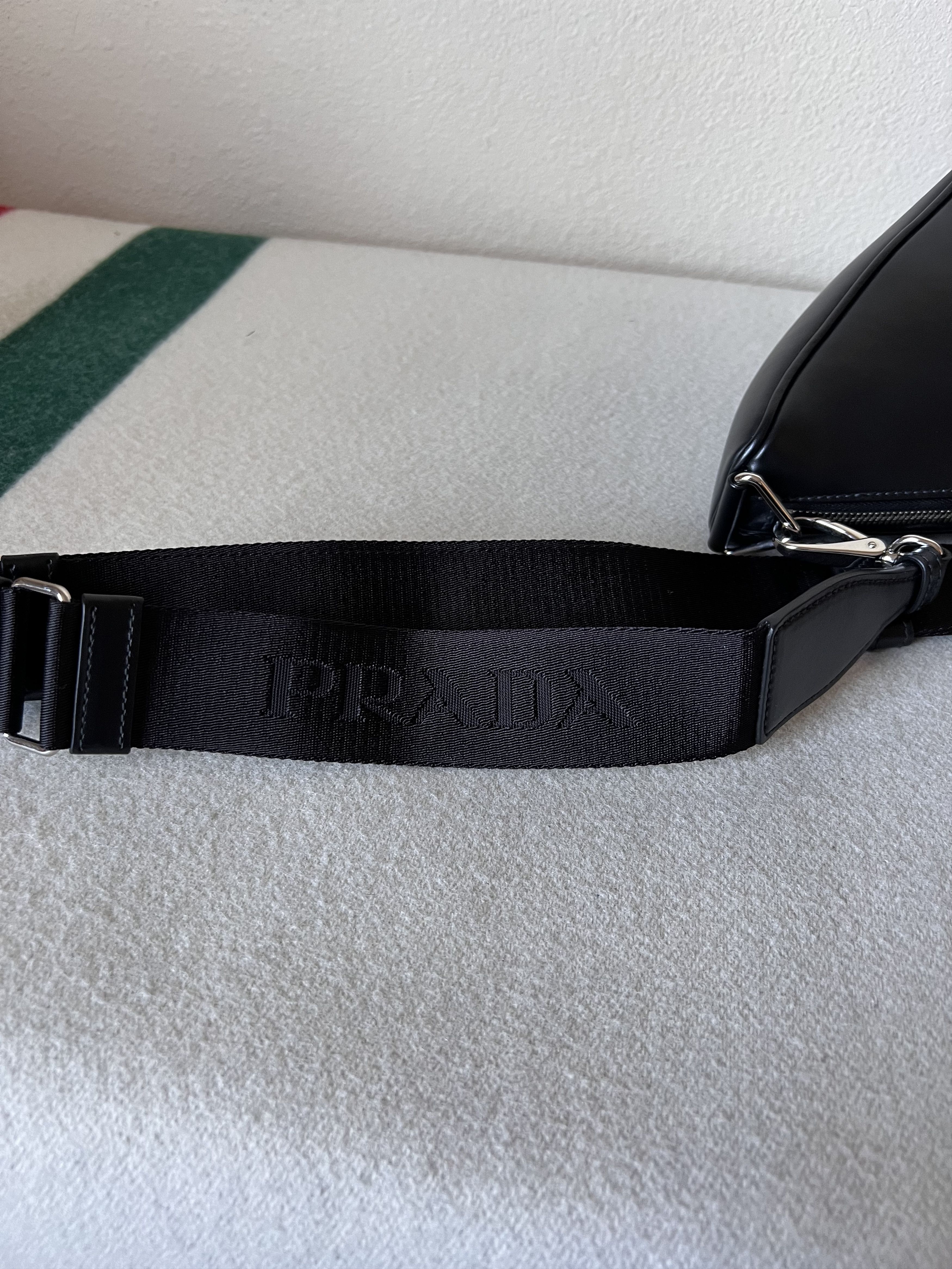 Prada Prada Leather Triangle Crossbody Bag in Black Size ONE SIZE - 5 Thumbnail