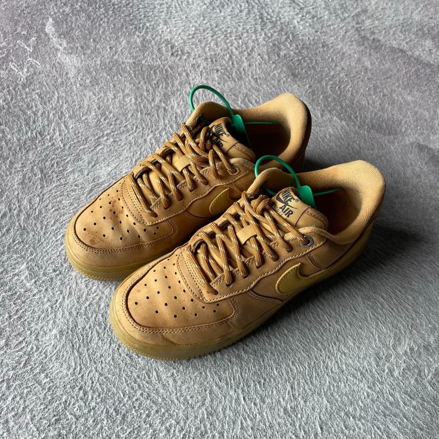 Alexander McQueen Alexander McQueen Lowtop Sneakers 37 Men Size US 5 / EU 37 - 1 Thumbnail