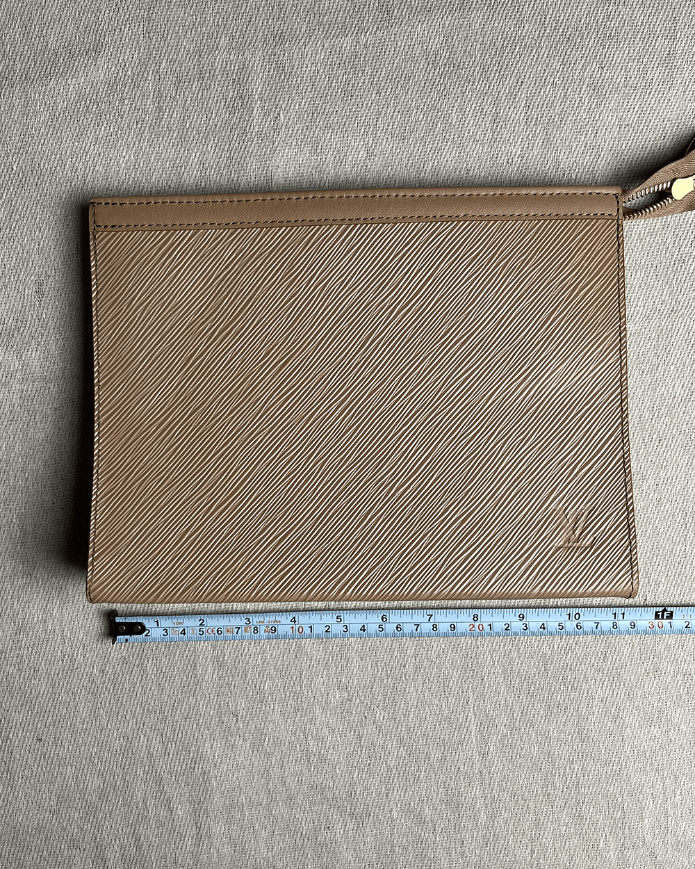 Louis Vuitton Louis Vuitton Saffiano Leather Tan Pouch Size ONE SIZE - 12 Thumbnail