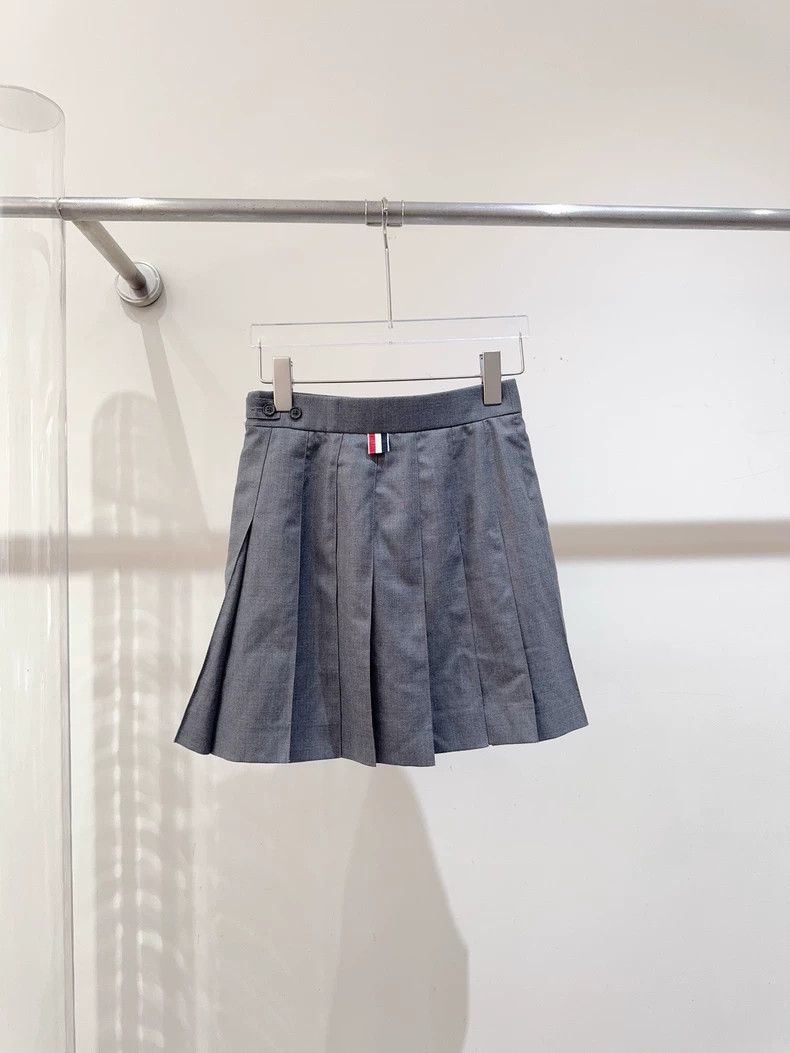 Thom Browne Thom Browne College-style pleated skirt 2503-Nextarrow Size 42" / US 20 - 2 Thumbnail
