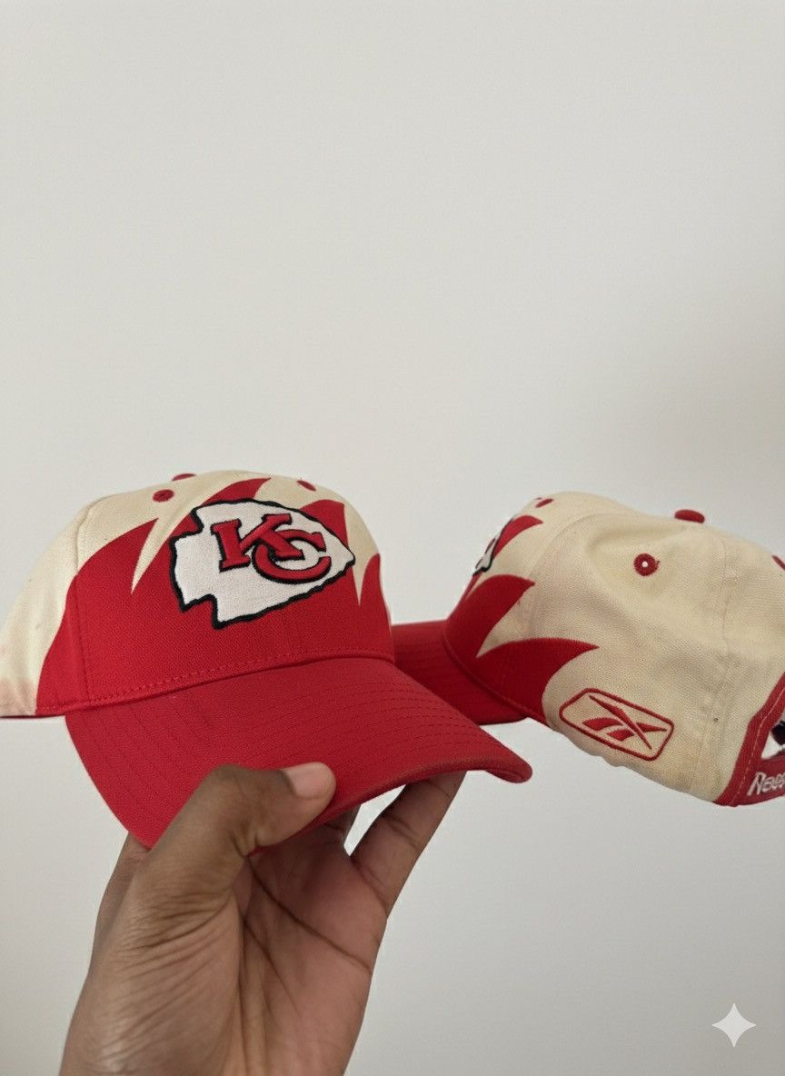 Reebok Vintage Reebok Sharktooth Kansas city chiefs adjustable Size ONE SIZE - 1 Thumbnail