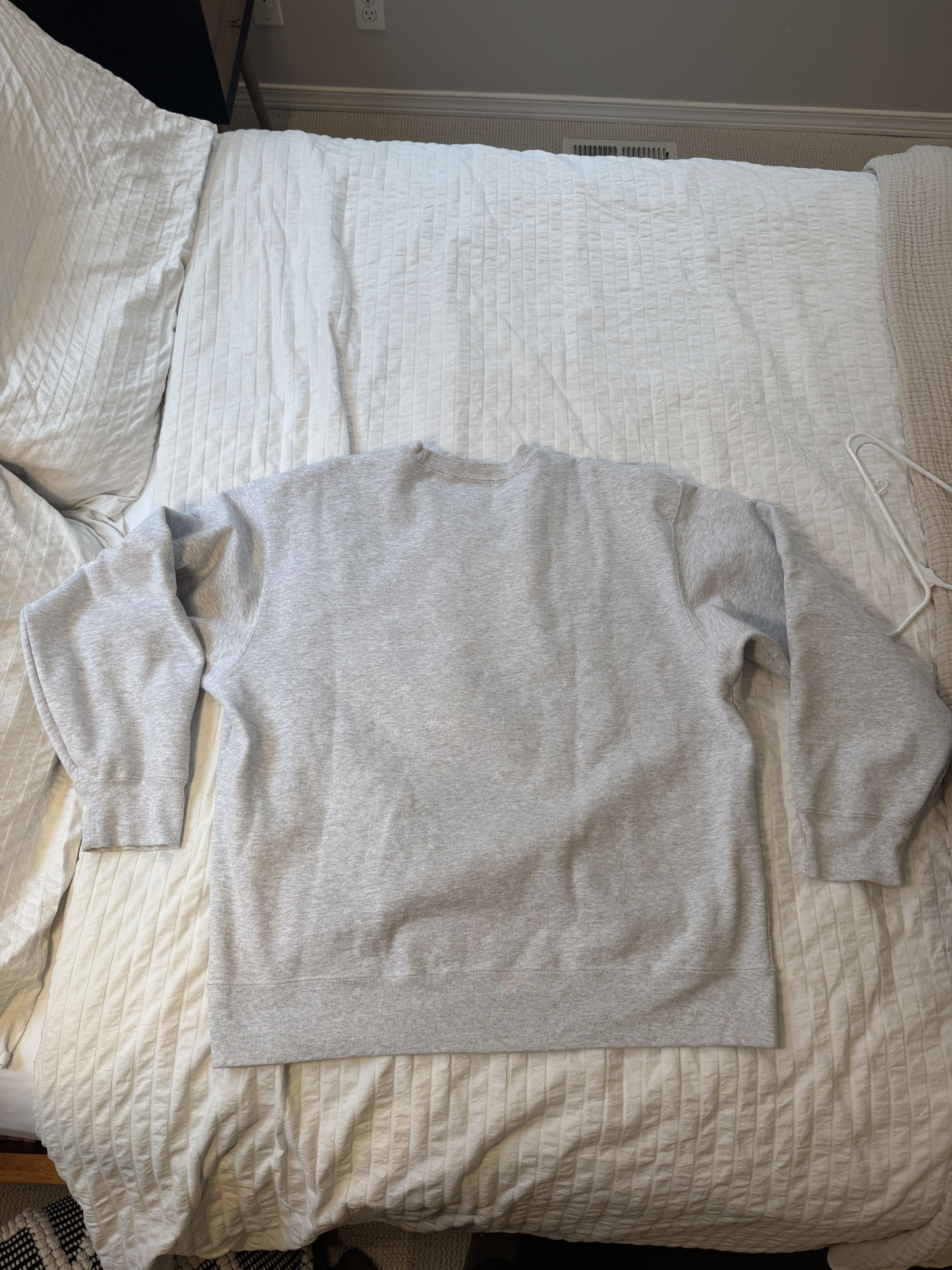 Supreme Supreme Small Box Logo Crewneck in Ash Gray size XL Size US XL / EU 56 / 4 - 5 Thumbnail
