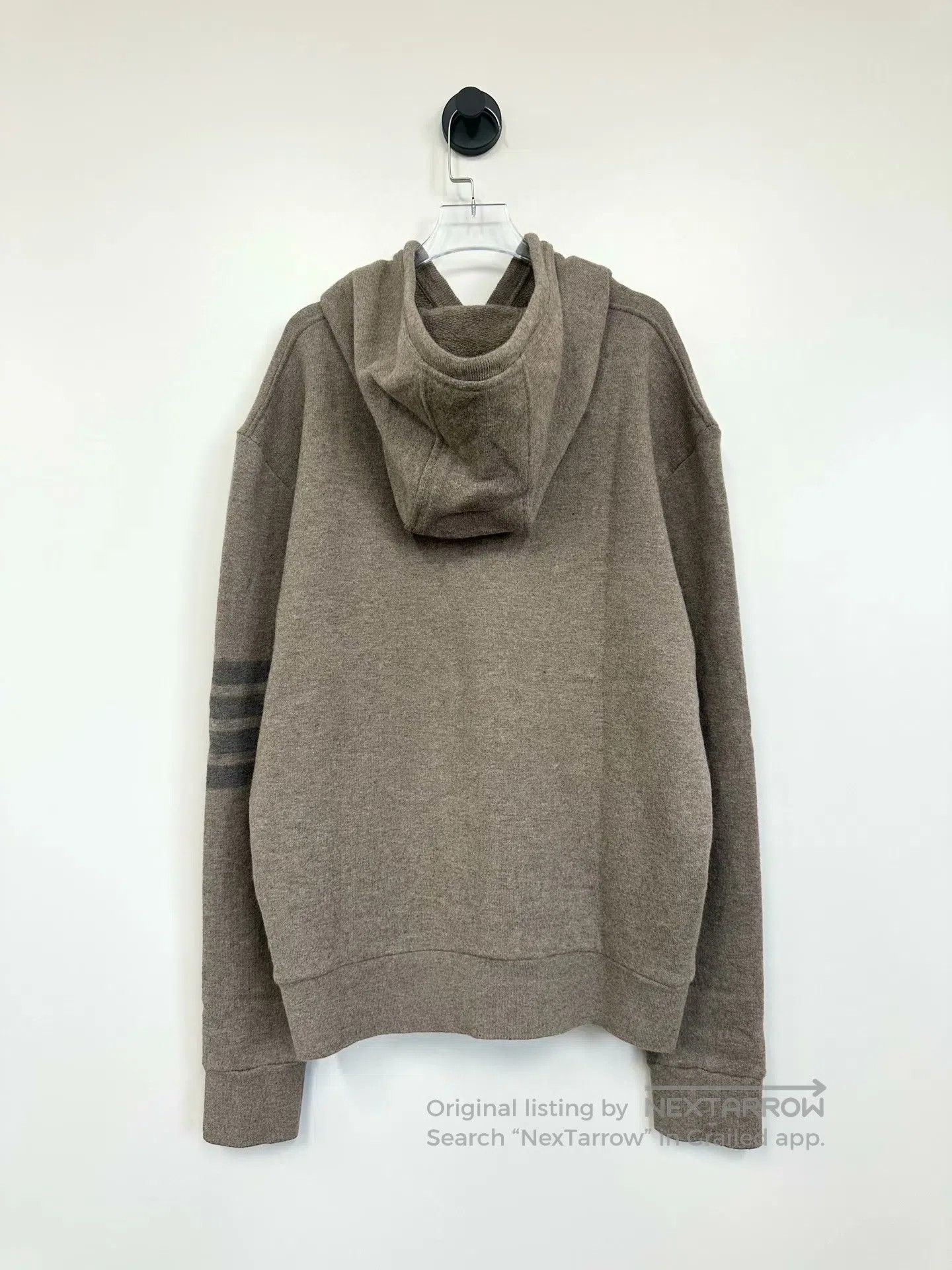 Thom Browne Thom Browne Brown classic four-stripe cashmere hooded swea Size US XL / EU 56 / 4 - 2 Thumbnail