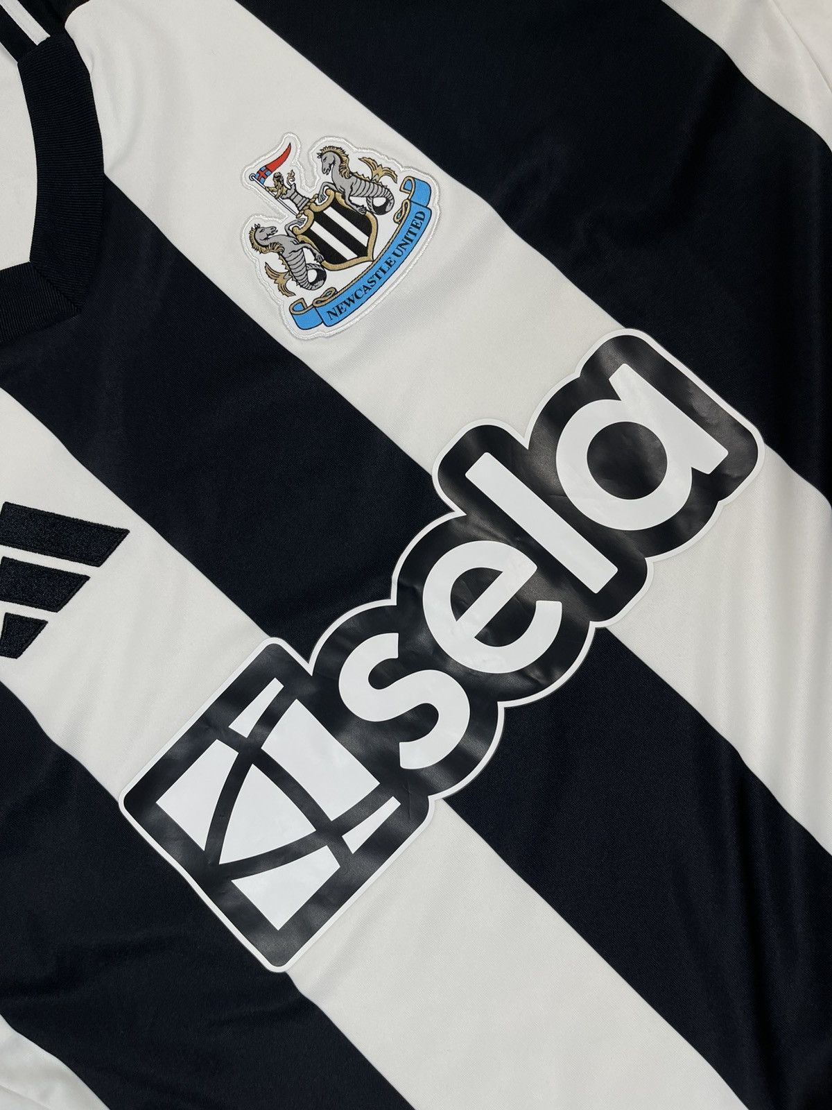 Adidas Adidas Newcastle United 24/25 Home Jersey Iconic Stripes Size US XL / EU 56 / 4 - 2 Thumbnail