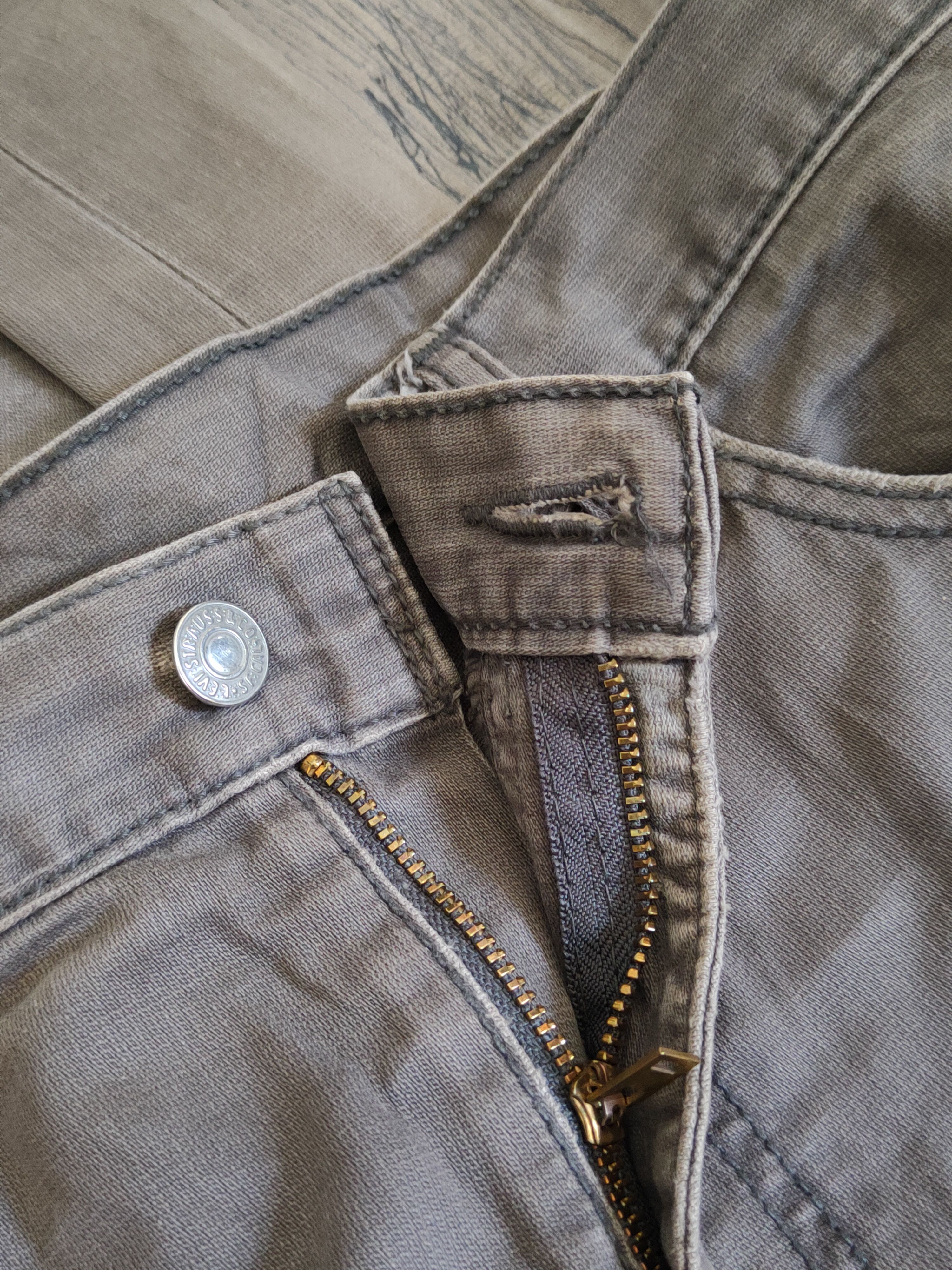Japanese Brand 702 Levi's Olive Faded vintage ripped cargo Pants #S1433 Size US 36 / EU 52 - 16 Thumbnail