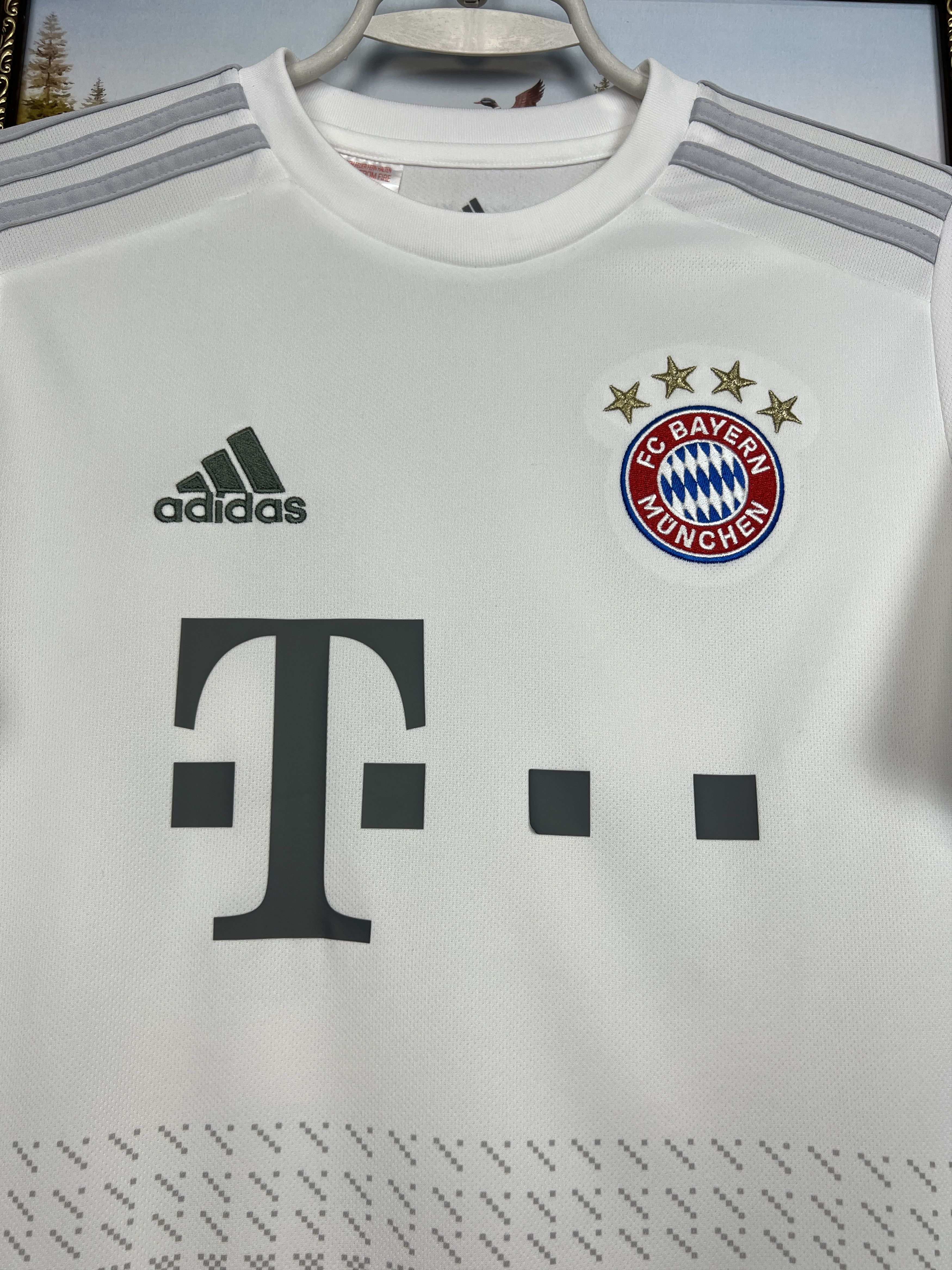 Adidas Bayern Munich football shirt 2019 #32 Kimmich Boys 14 Y Size US XS / EU 42 / 0 - 3 Thumbnail