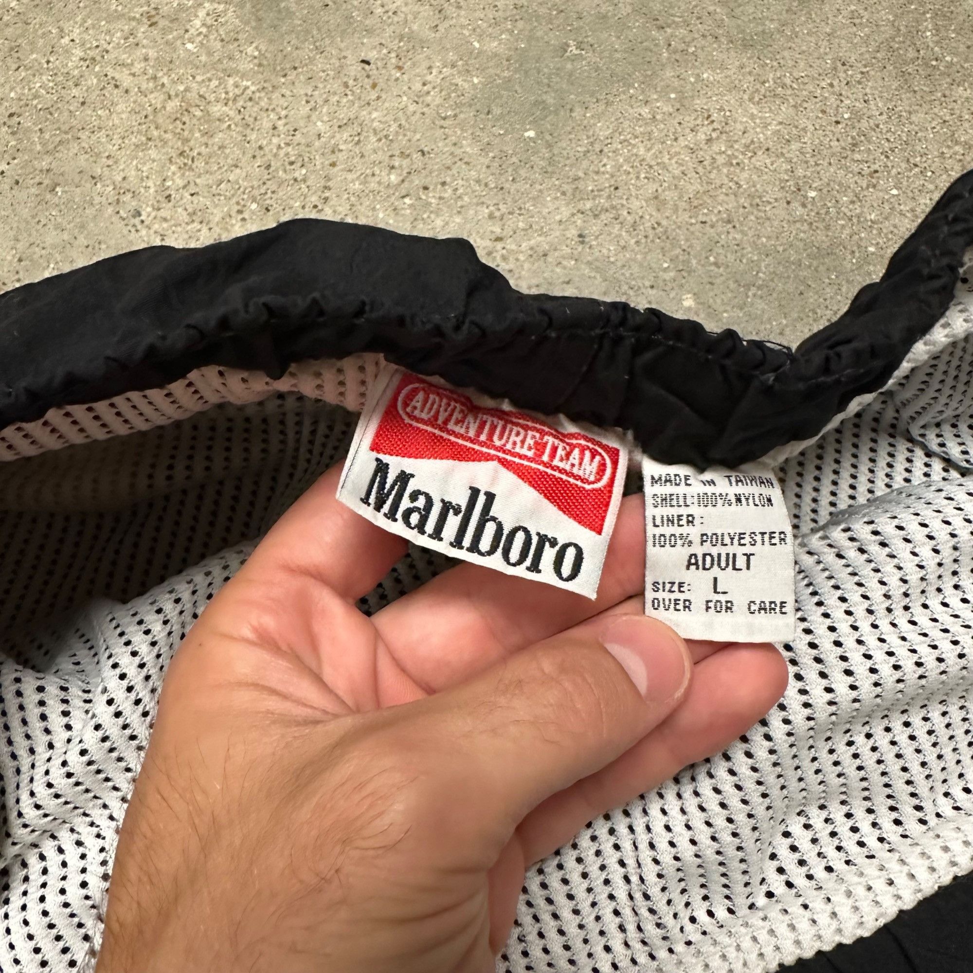 Marlboro × Vintage Vintage 90s Marlboro Adventure Team Adjustable Nylon Shorts Size US 34 / EU 50 - 2 Thumbnail