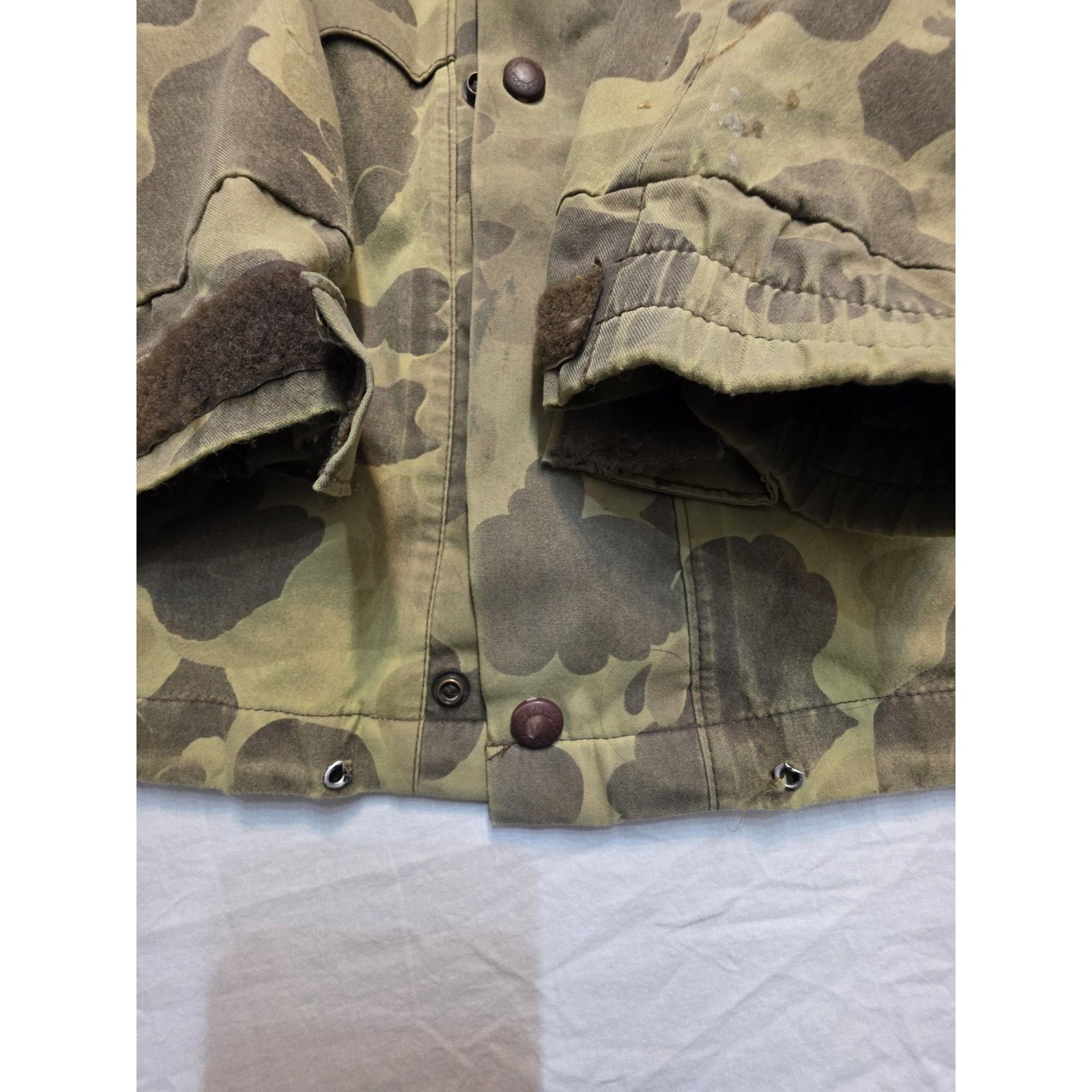Cabelas Cabelas Men's Camo Light Weight Long Sleeve Jacket Size US XL / EU 56 / 4 - 4 Thumbnail