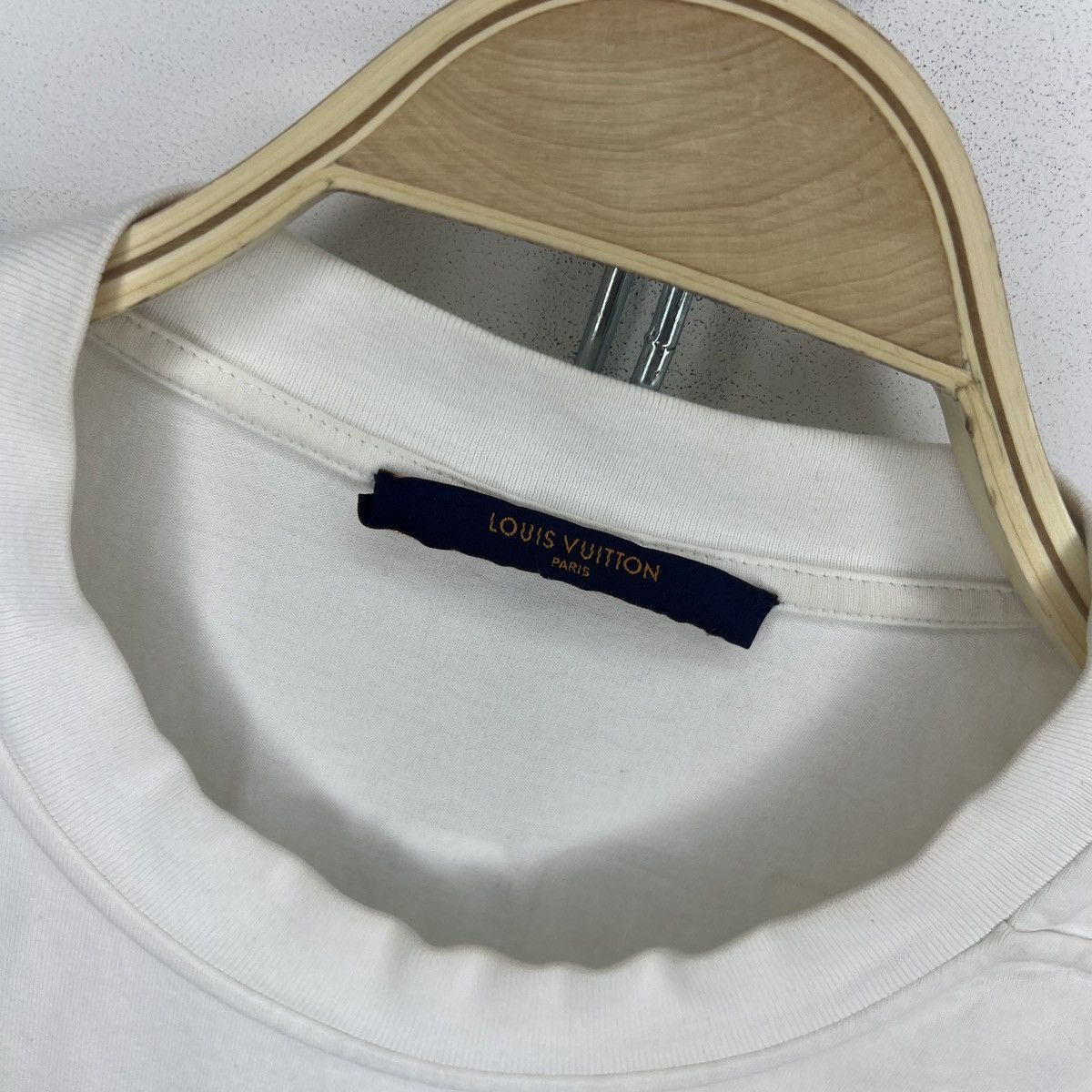 Louis Vuitton × NBA Louis Vuitton NBA White Logo T-Shirt Size US M / EU 48-50 / 2 - 6 Thumbnail