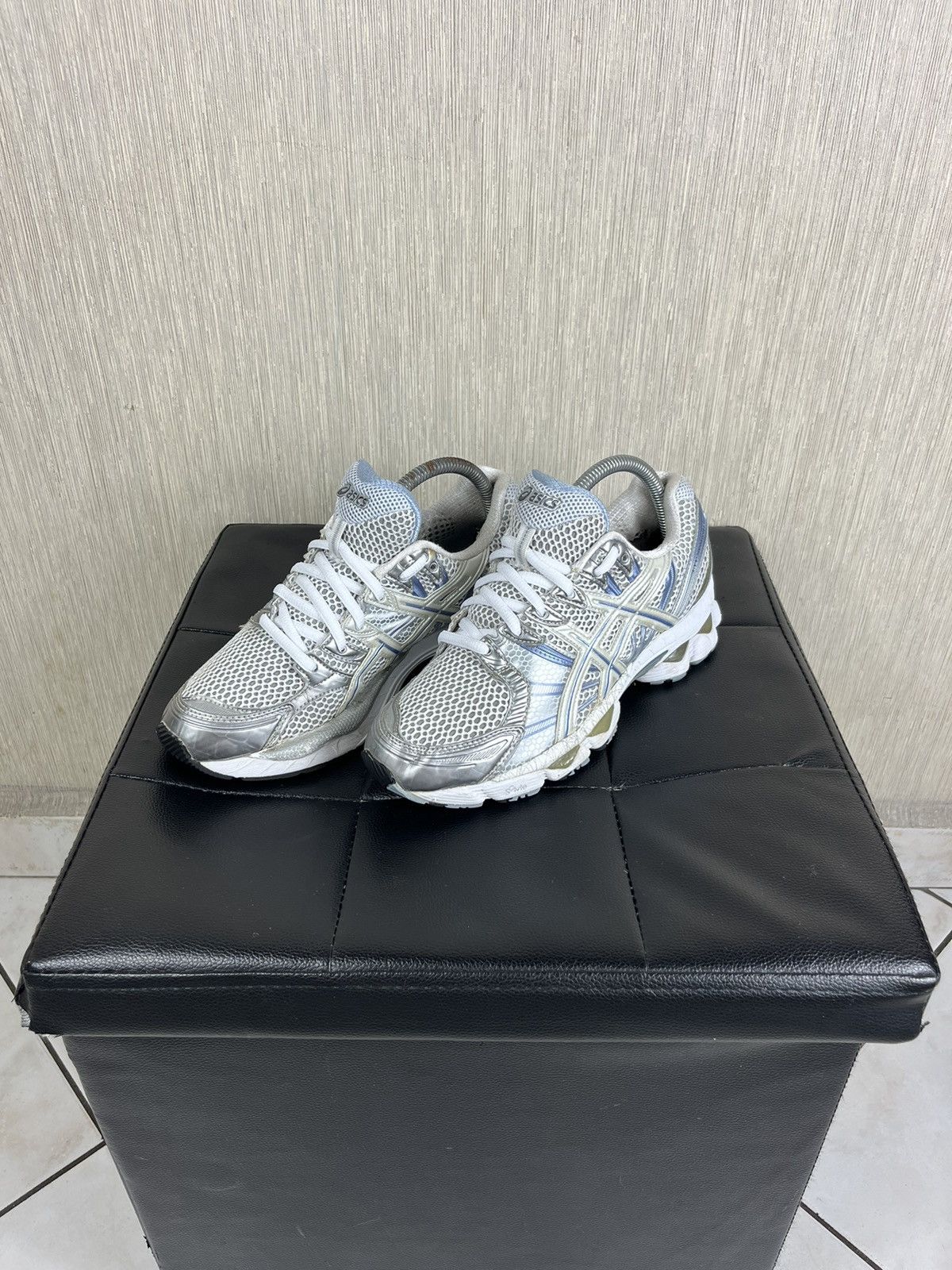 Vintage Asics gel nimbus 12 silver blue mesh sneakers shoes
