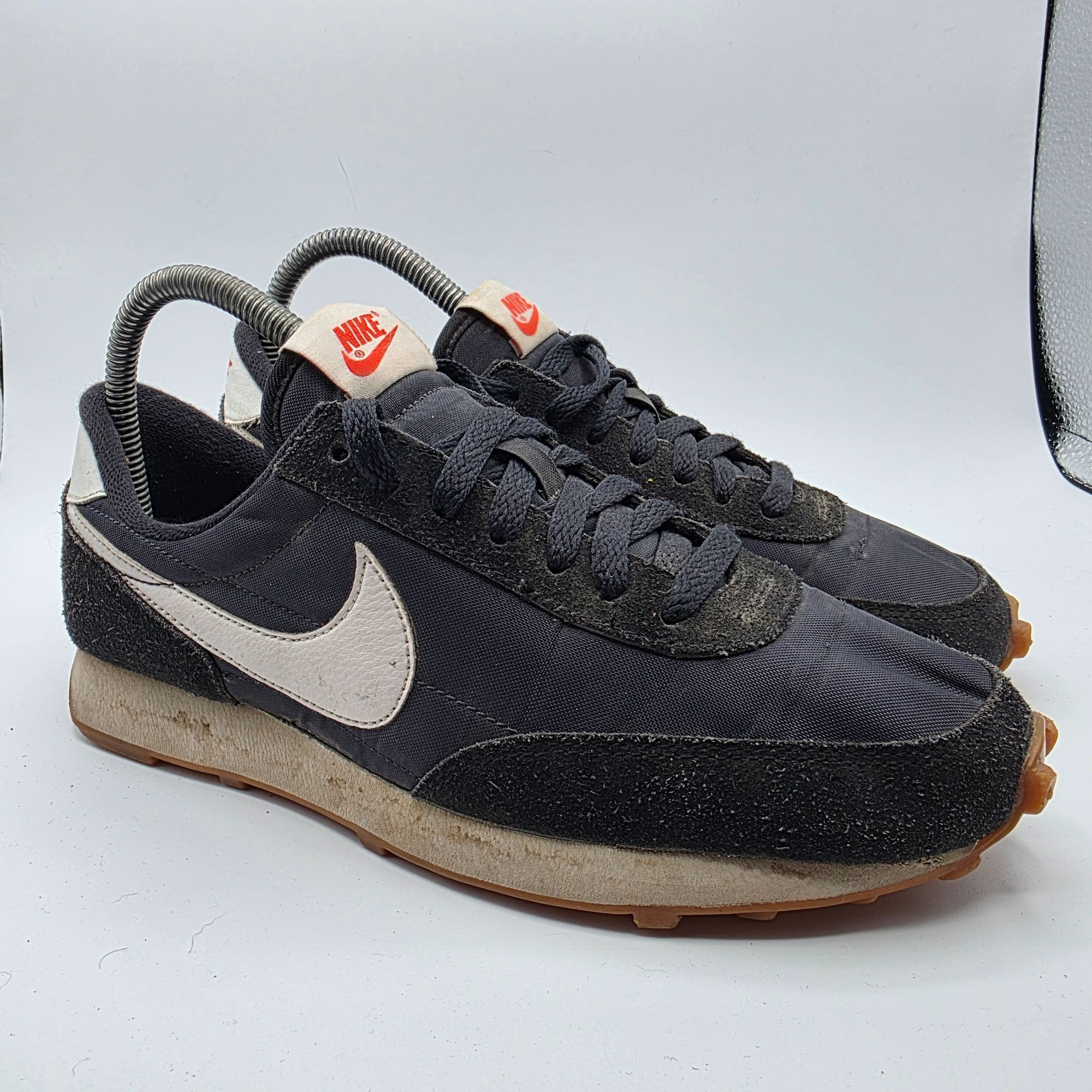 Nike Nike Daybreak Womens Size 7 Black White Athletic Shoes Outdo Size US 7 / IT 37 - 1 Thumbnail
