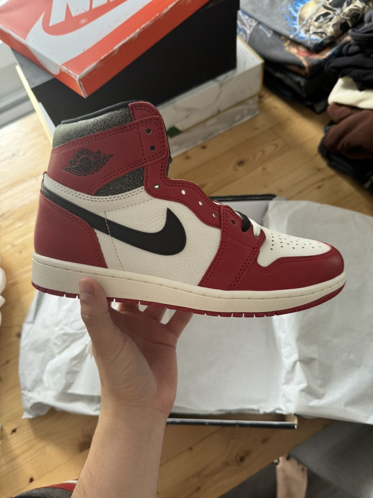 Jordan Brand × Nike × Vintage Jordan 1 Retro High OG Chicago Lost and Found Size US 8.5 / EU 41-42 - 1 Thumbnail