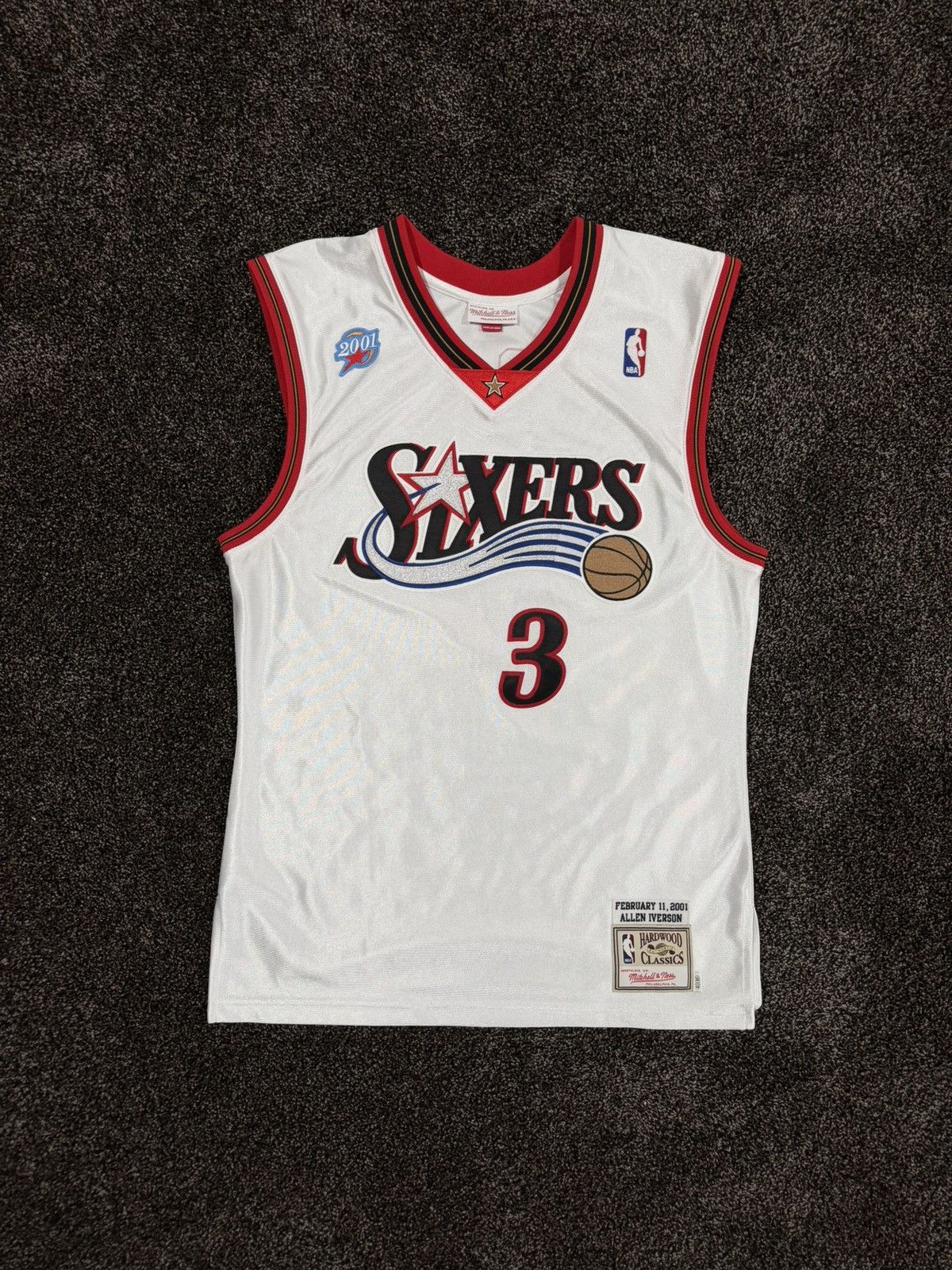 Mitchell & Ness Mitchell & Ness x NBA White Allen Iverson 2001 Sixers Jersey Size US M / EU 48-50 / 2 - 4 Thumbnail