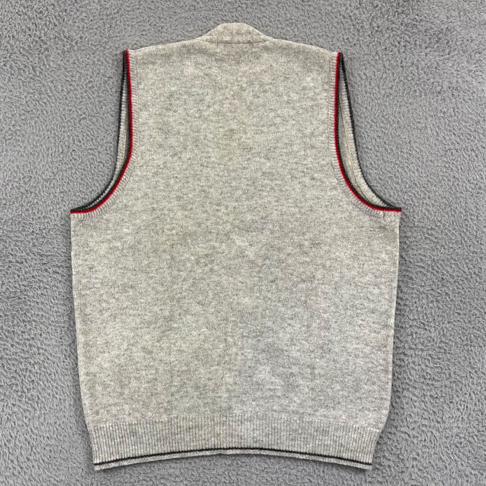 Vintage Vintage Rob Roy Sweater Vest Mens Medium Gray Button 50s Knit Lambswool Classic Size US M / EU 48-50 / 2 - 7 Thumbnail
