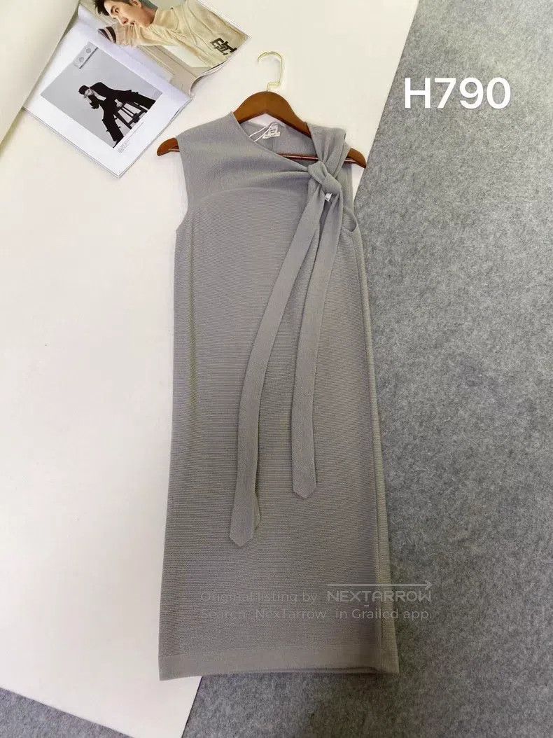 Hermes Hermes Alpaca wool sleeveless vest tie-waist fitted dress Size XXS / US 00 / IT 34 - 1 Thumbnail
