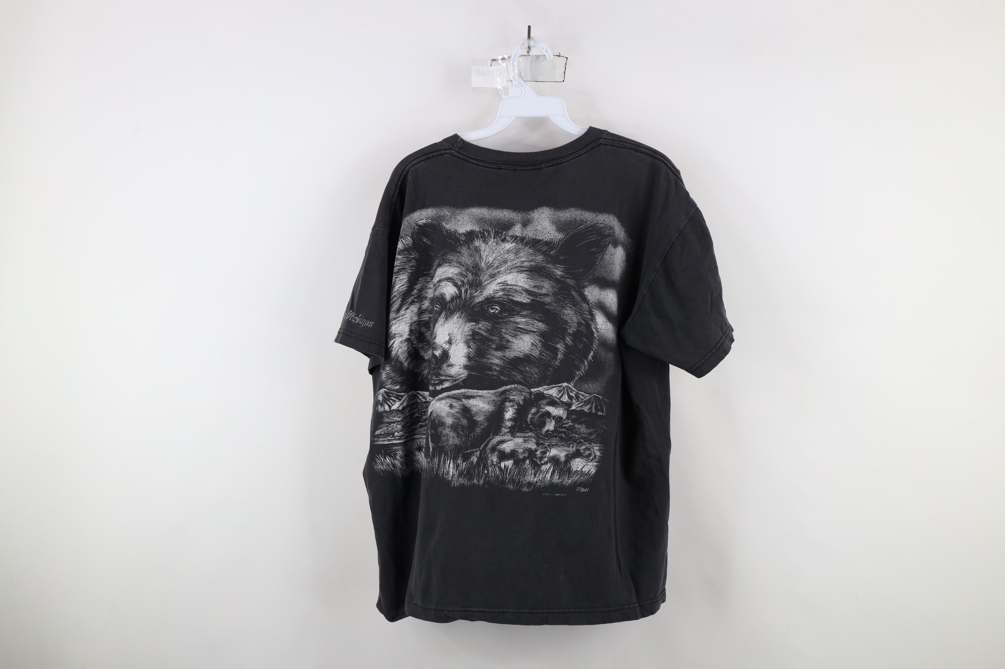 Vintage Vintage 90s Streetwear Nature Bear All Over Print T-Shirt Size US L / EU 52-54 / 3 - 13 Thumbnail