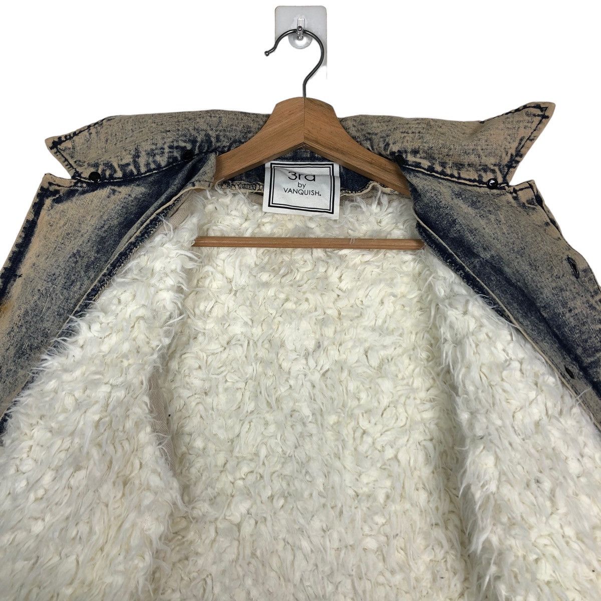 Japanese Brand 🔥Acid Wash Denim Jacket Design Mink Fur Lining Winter Size US M / EU 48-50 / 2 - 10 Thumbnail
