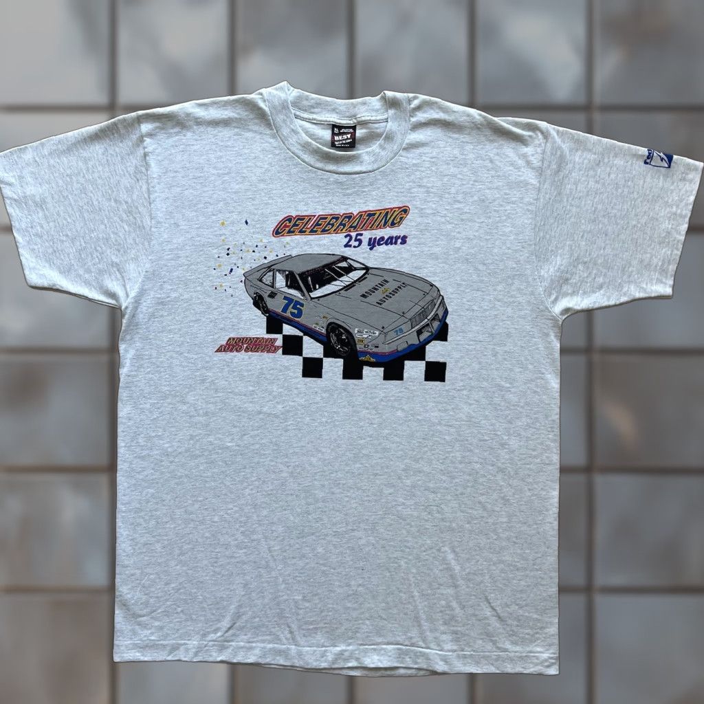 NASCAR Vintage Nascar Shirt XL Gray 90s Mountain Auto Supply Car Racing Graphic Tee Size US XL / EU 56 / 4 - 1 Thumbnail